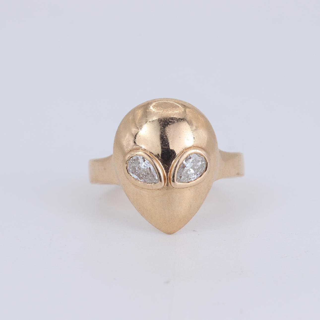 14CT ROSE GOLD DIAMOND RING.