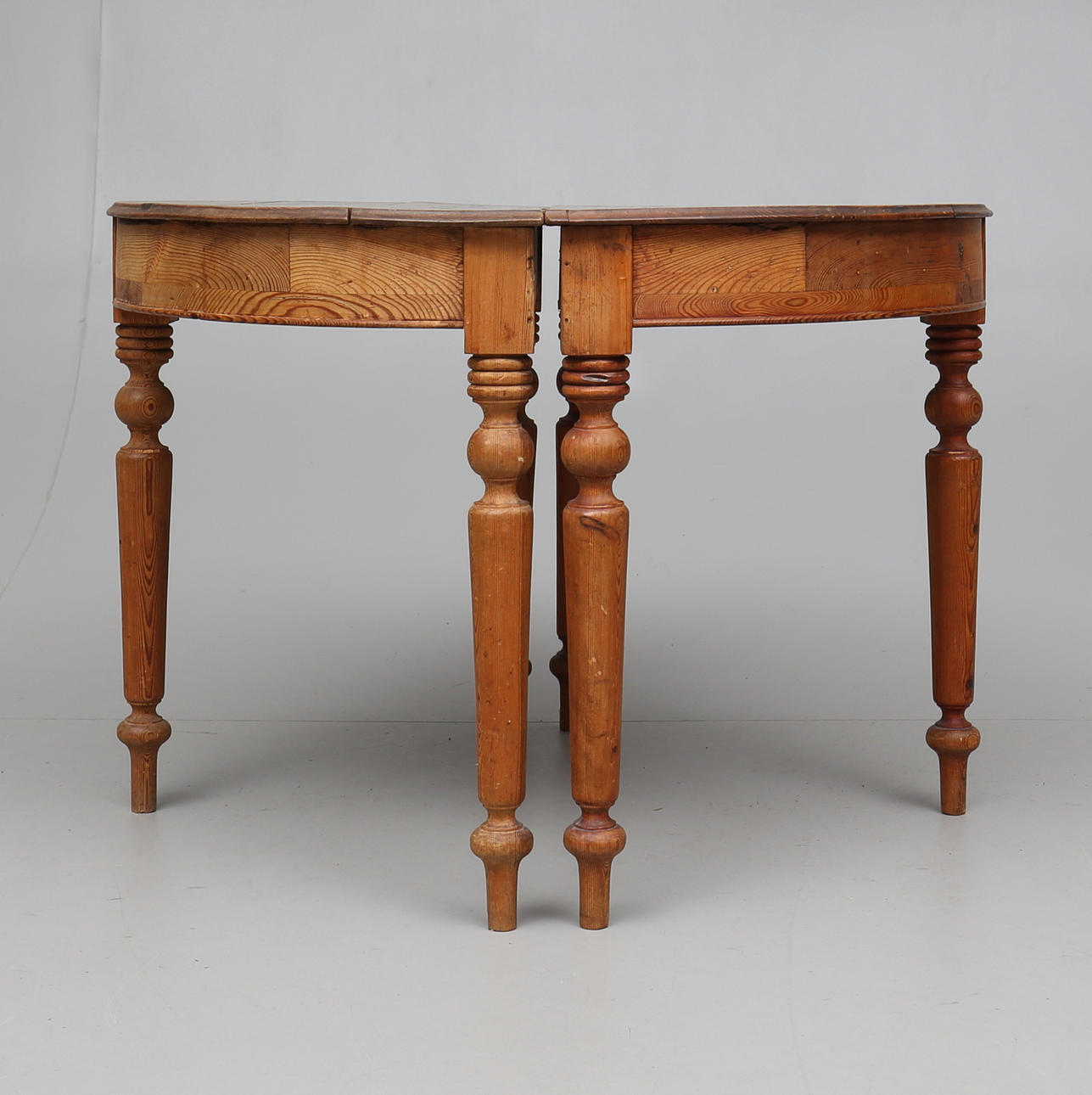 BORD/VÄGGBORD, 1800-talets andra hälft.