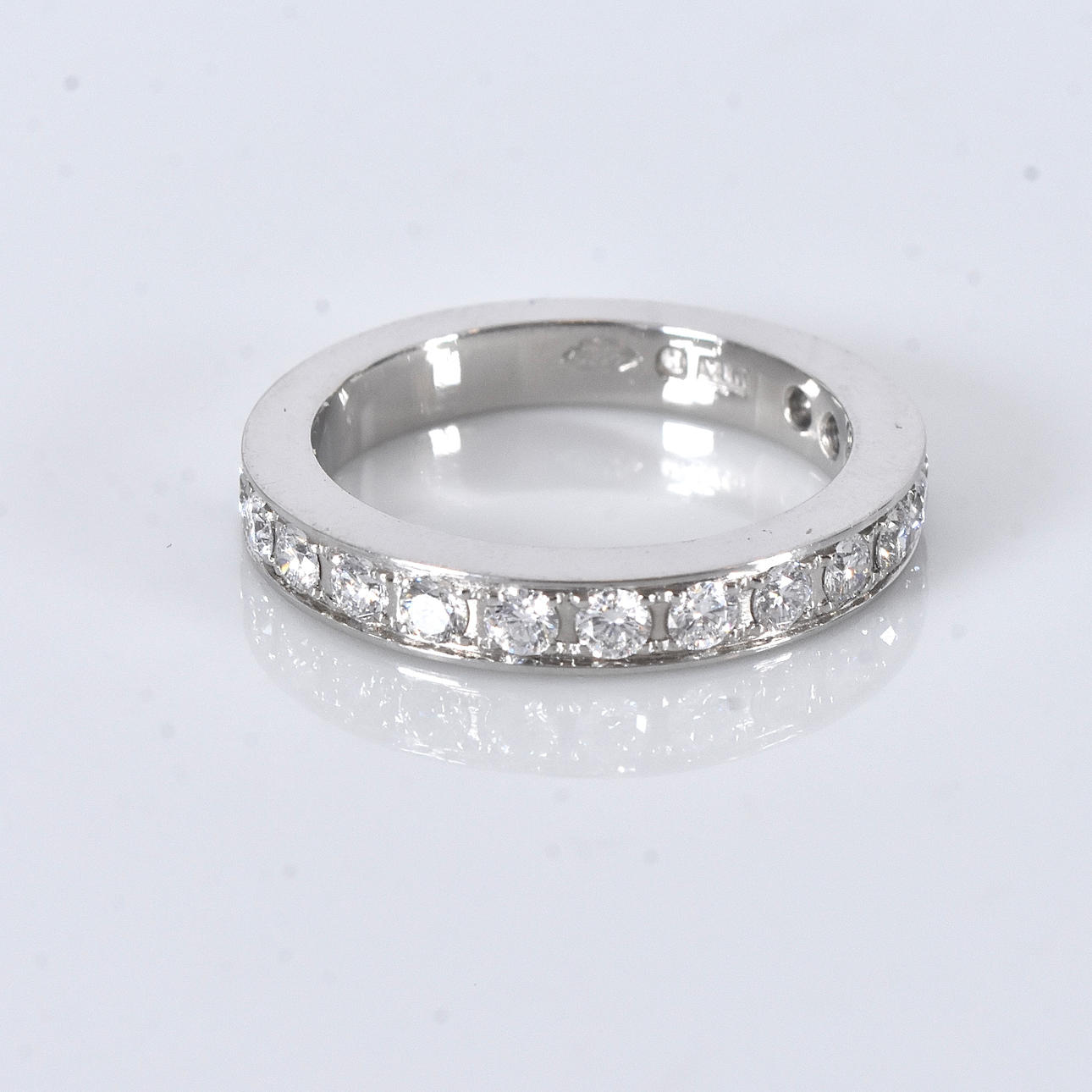 HALF ETERNITY RING, diamonds 0.57ct, platinum.