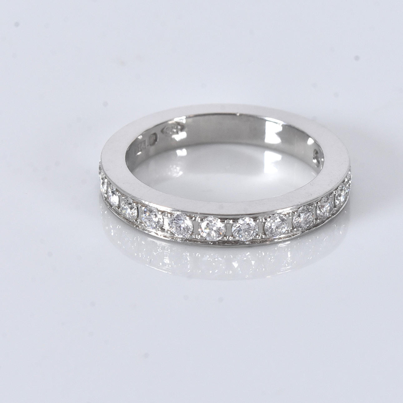 HALF ETERNITY RING, diamonds 0.57ct, platinum.