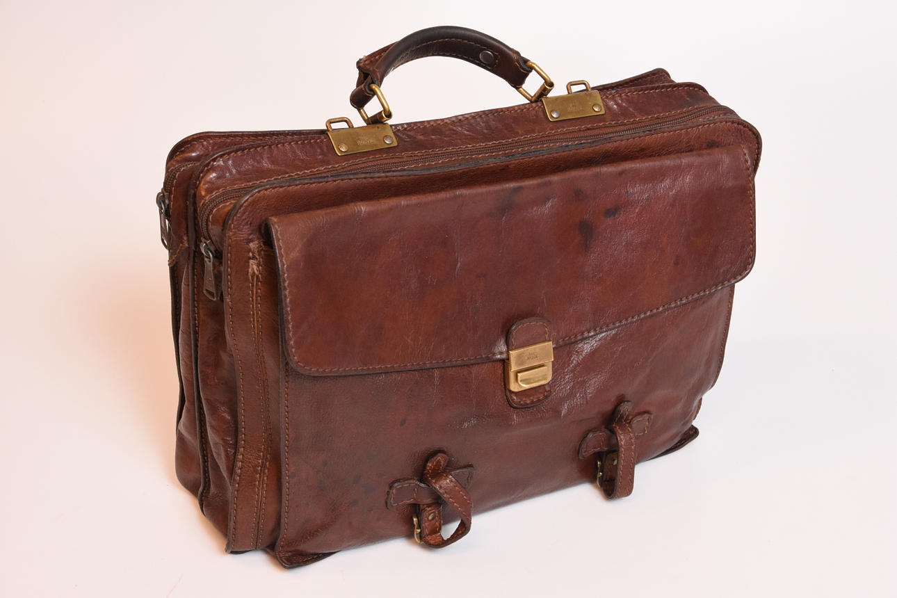 PORTFÖLJ, skinn " The Bridge ".