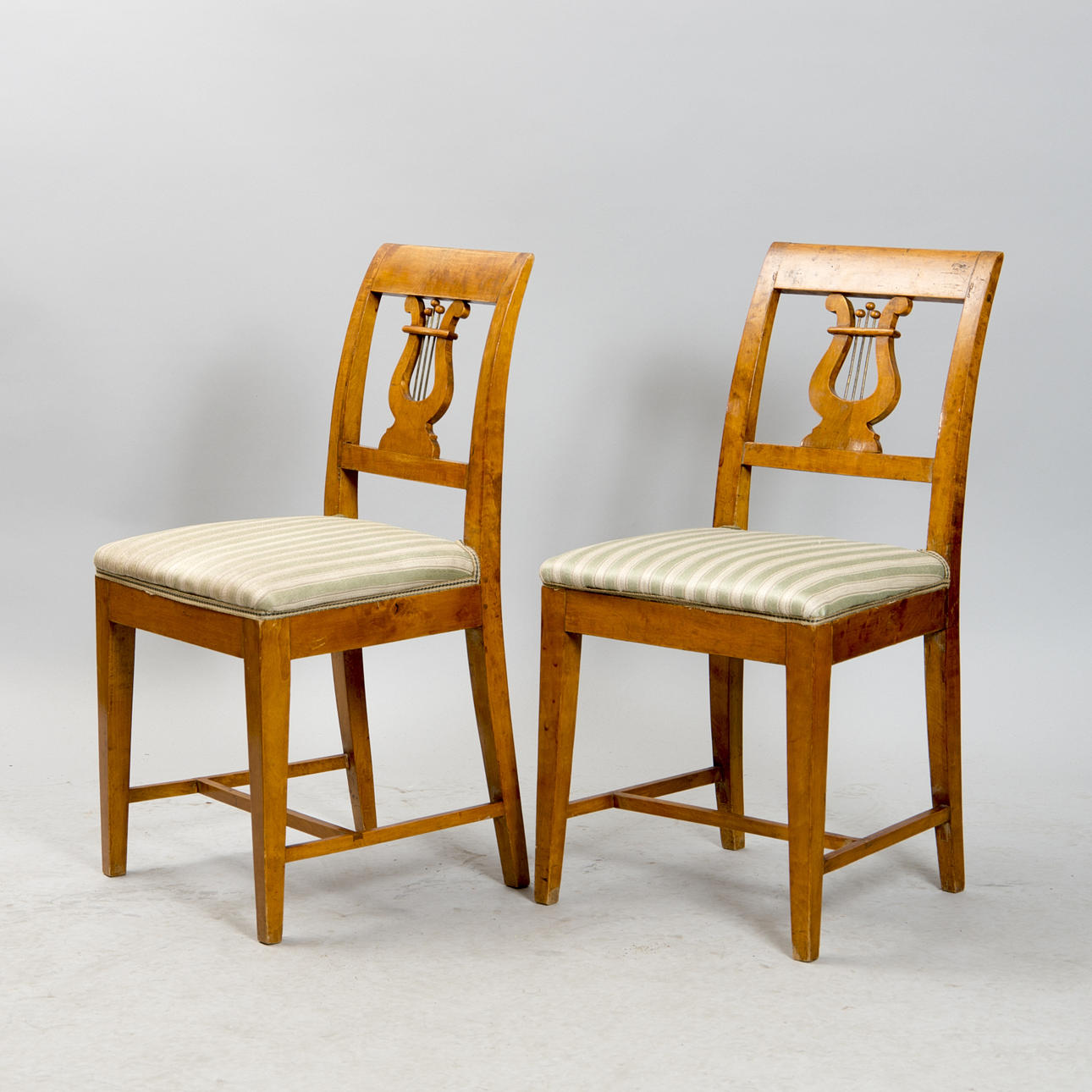 STOLAR, 1 par, björk med lyra, empire.