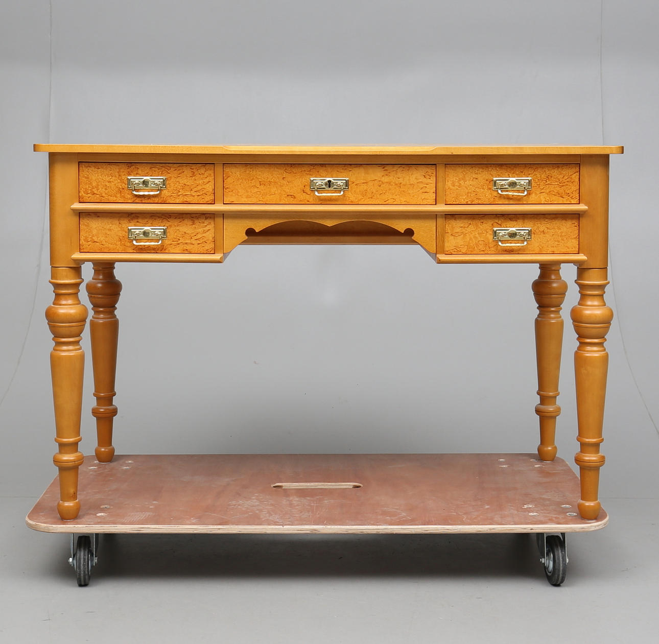 SKRIVBORD, 1900-talets andra hälft.