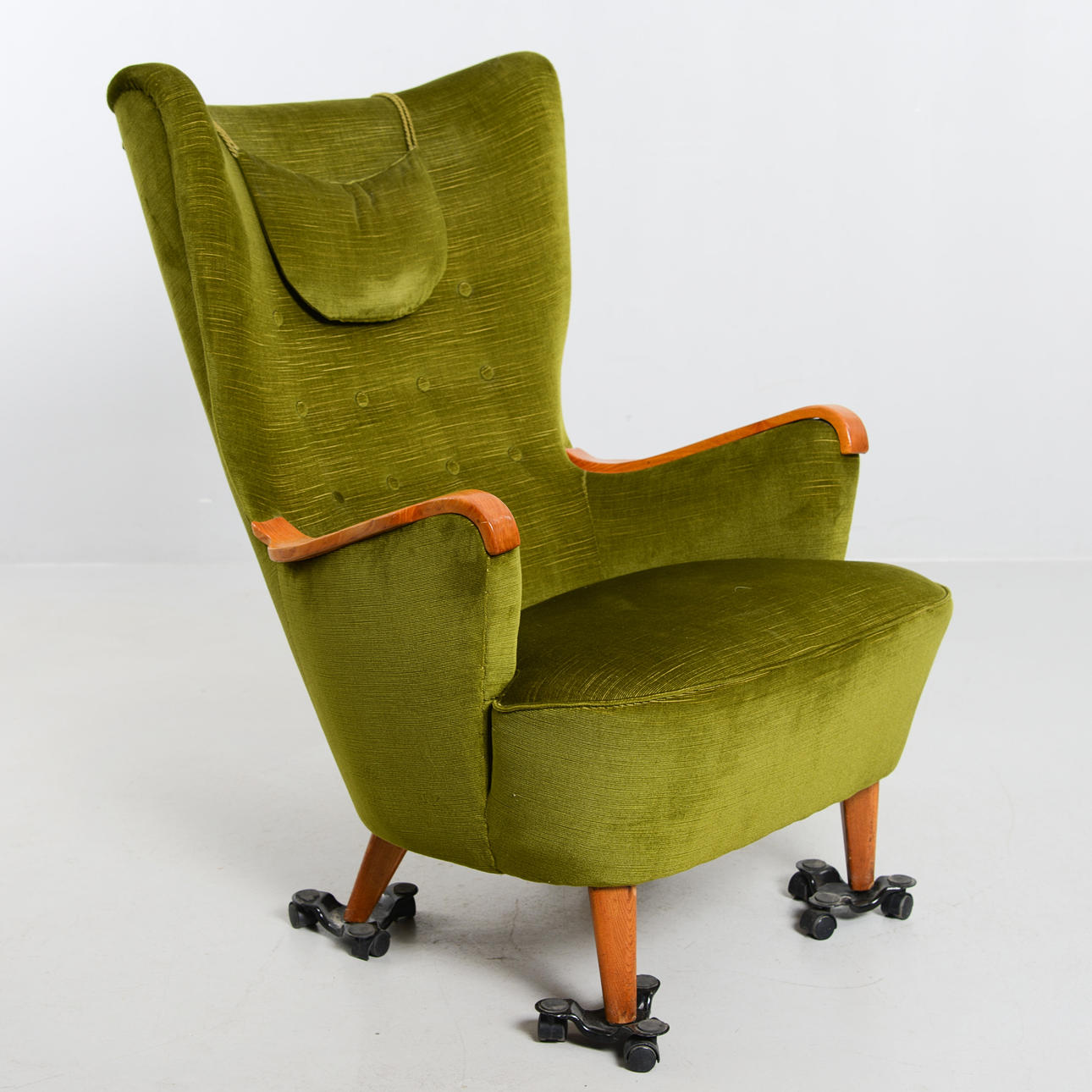ARMCHAIR, Swedish Modern, 1940s.