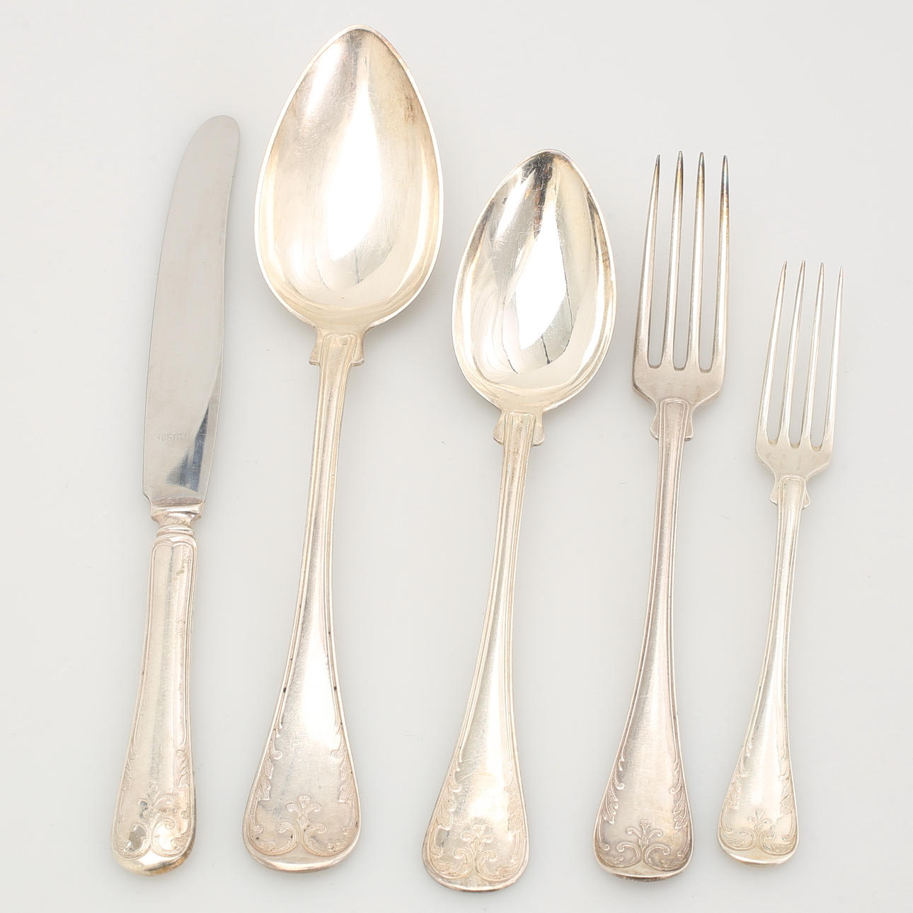 BESTICKDELAR, 51 st, gammal fransk modell, nysilver.