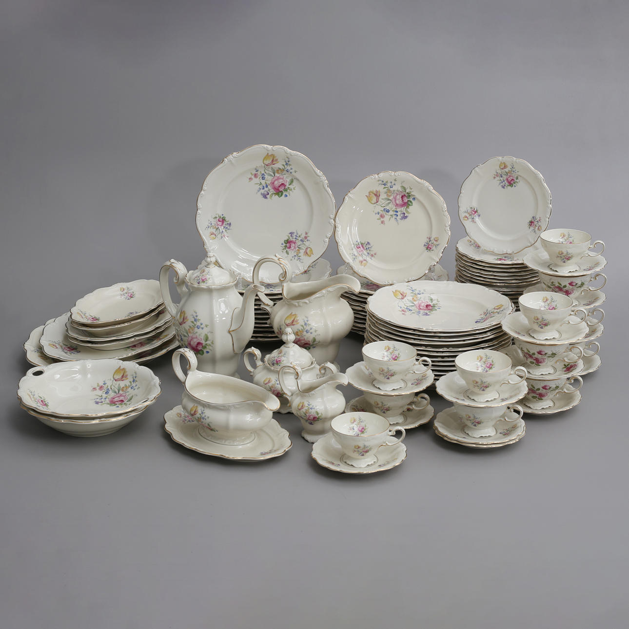 DINNER/COFFEE SERVICE, 98 pieces, "Pompadour", Rosenthal.