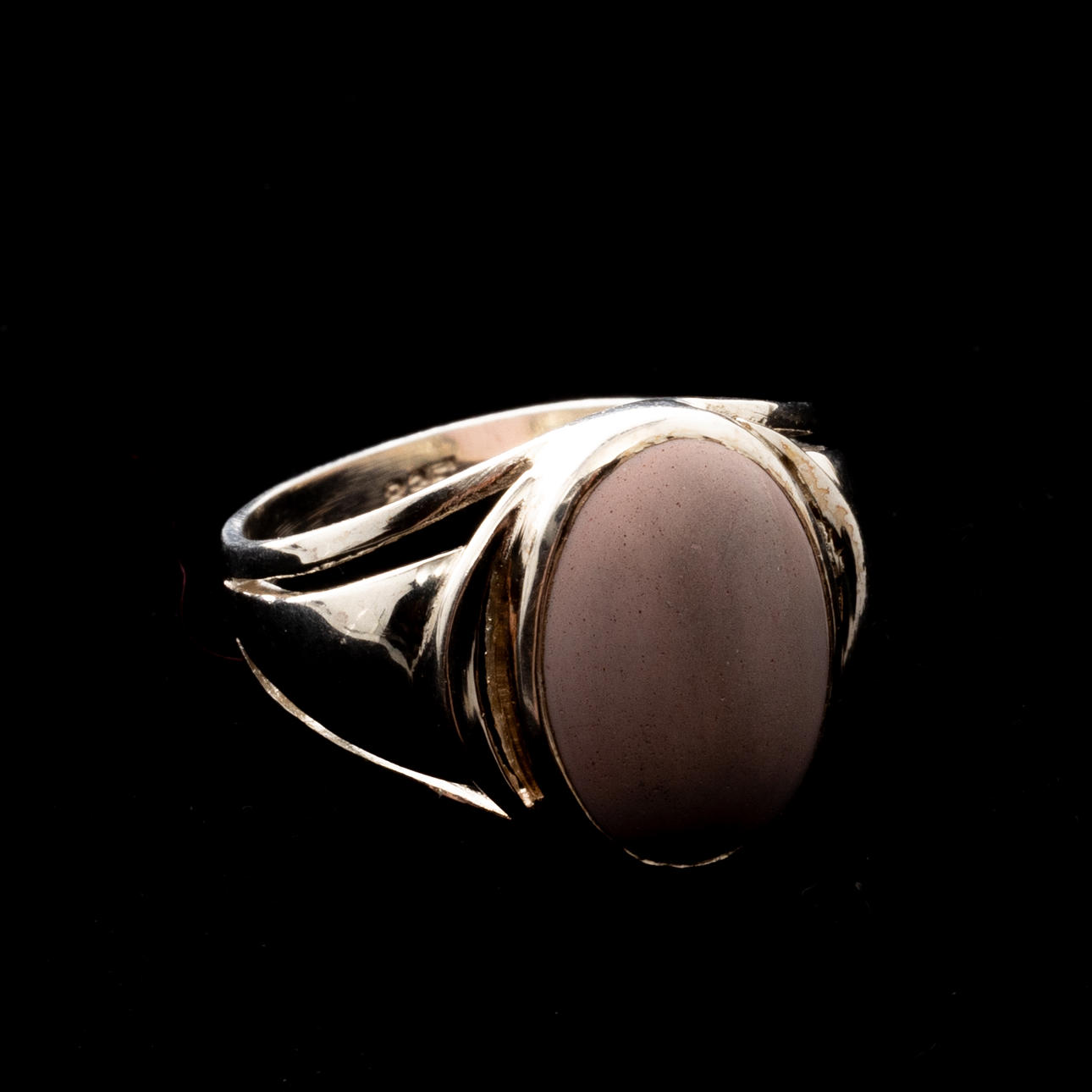 RING, silver, coral.