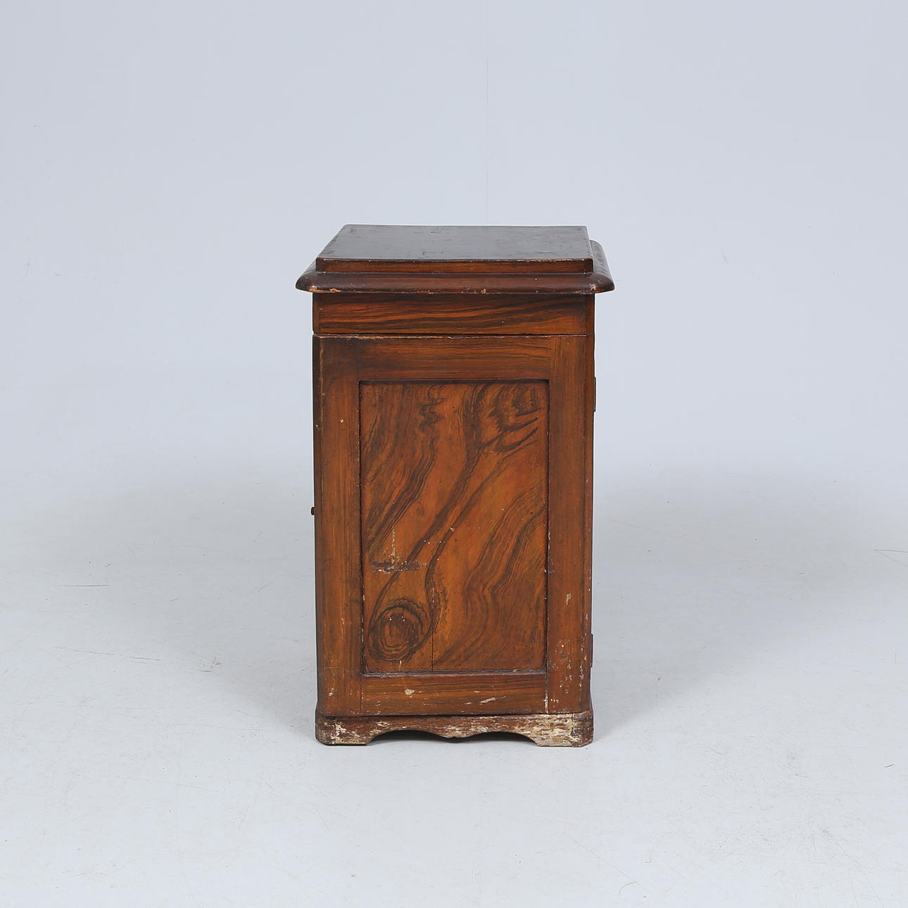 COMMODE, faux painted, 19th/20th century.