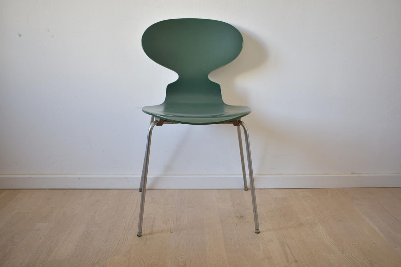 ARNE JACOBSEN. Grøn myrestol, 1973.