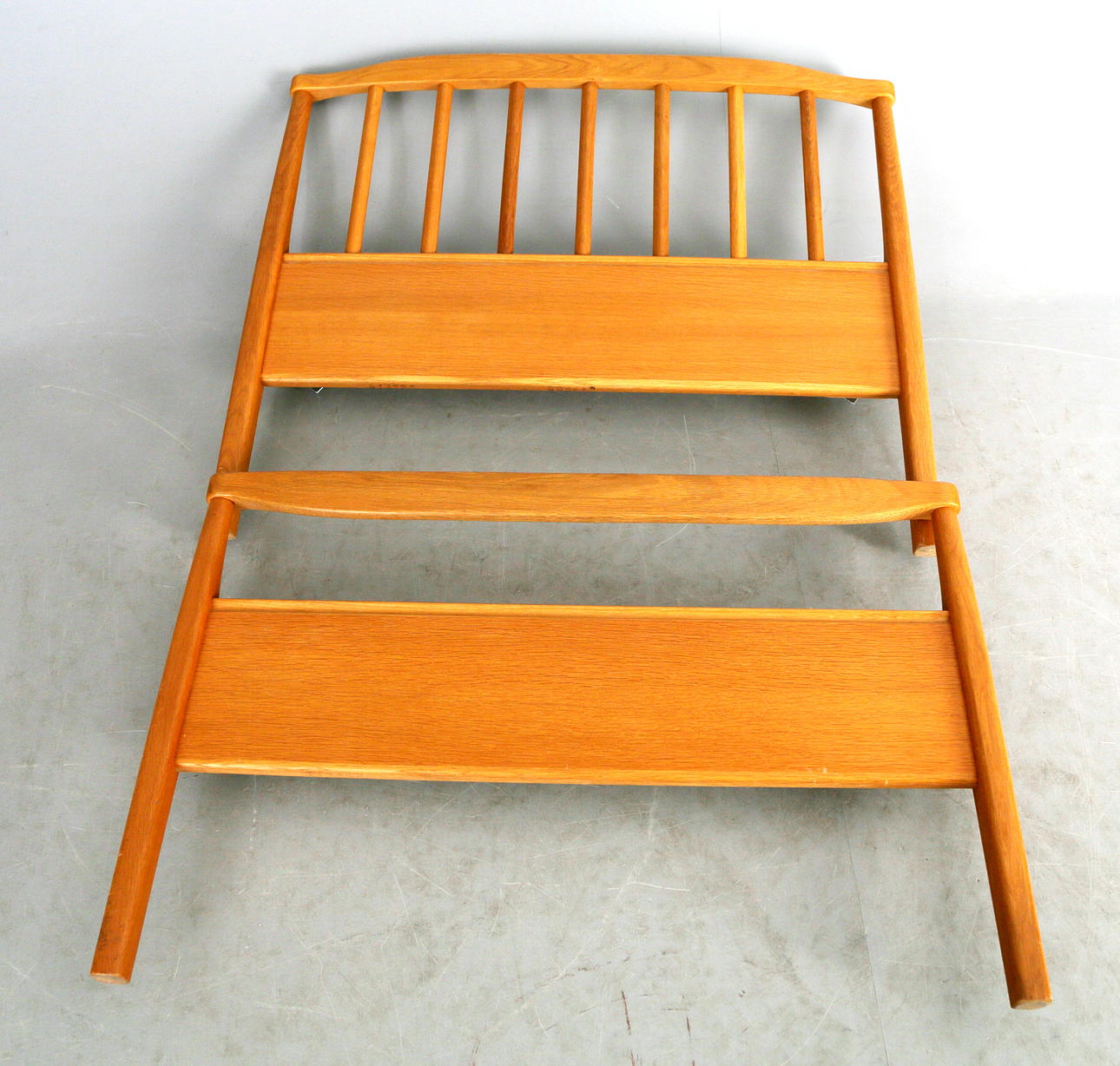 SÄNGGAVEL, ek, 1900-tal.