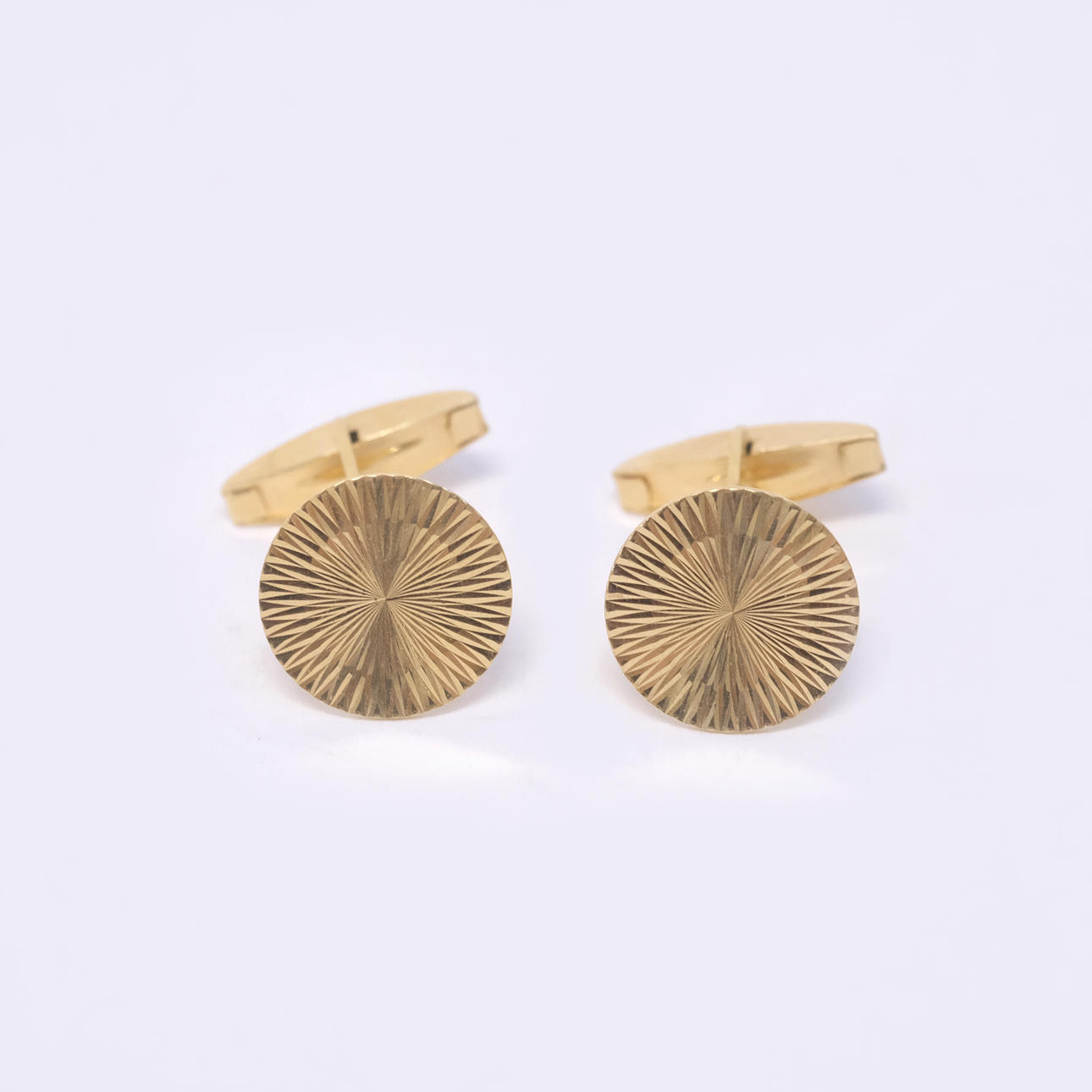 CUFFLINKS, A PAIR, 18K GOLD.