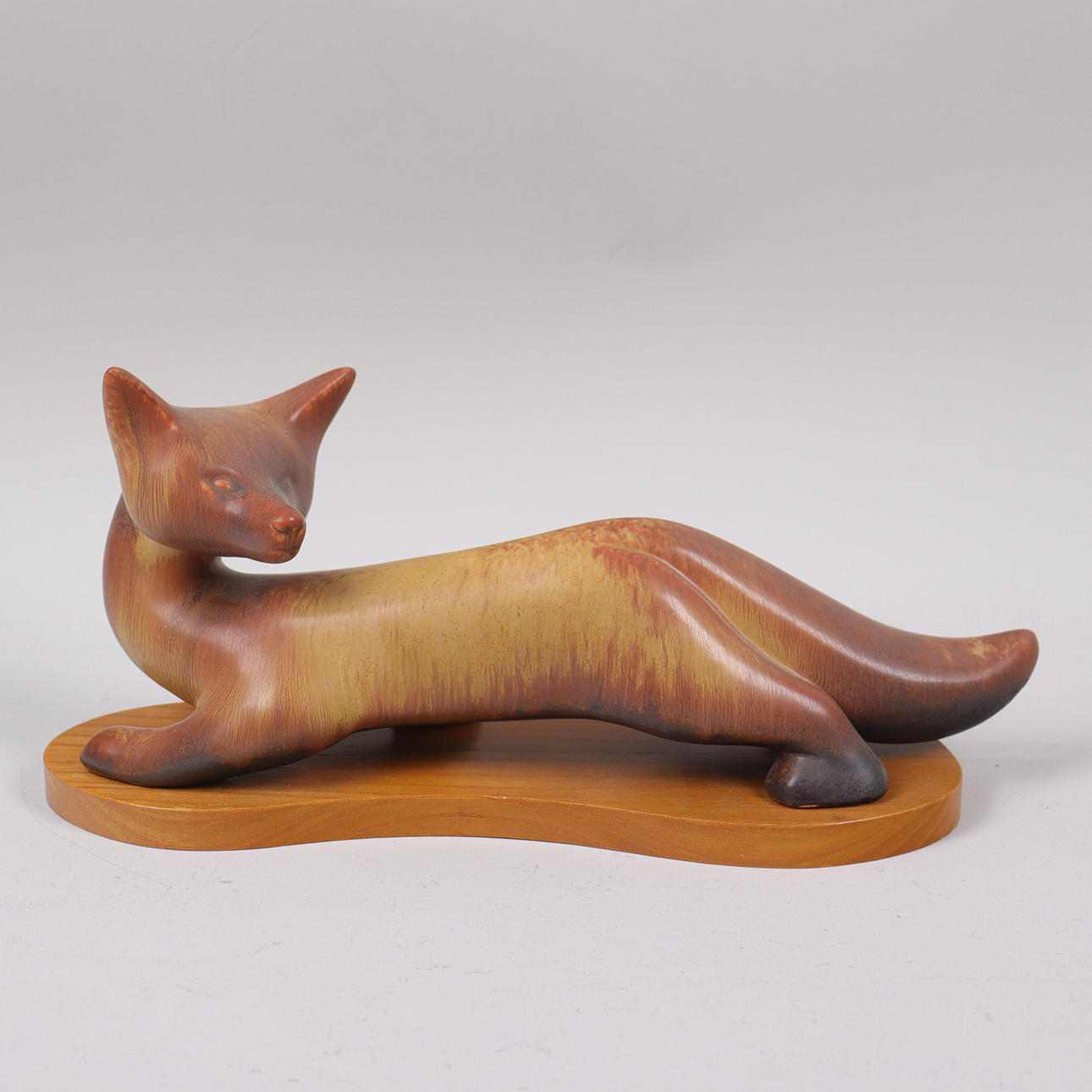 GUNNAR NYLUND. stoneware sculpture, fox, Rörstrand.