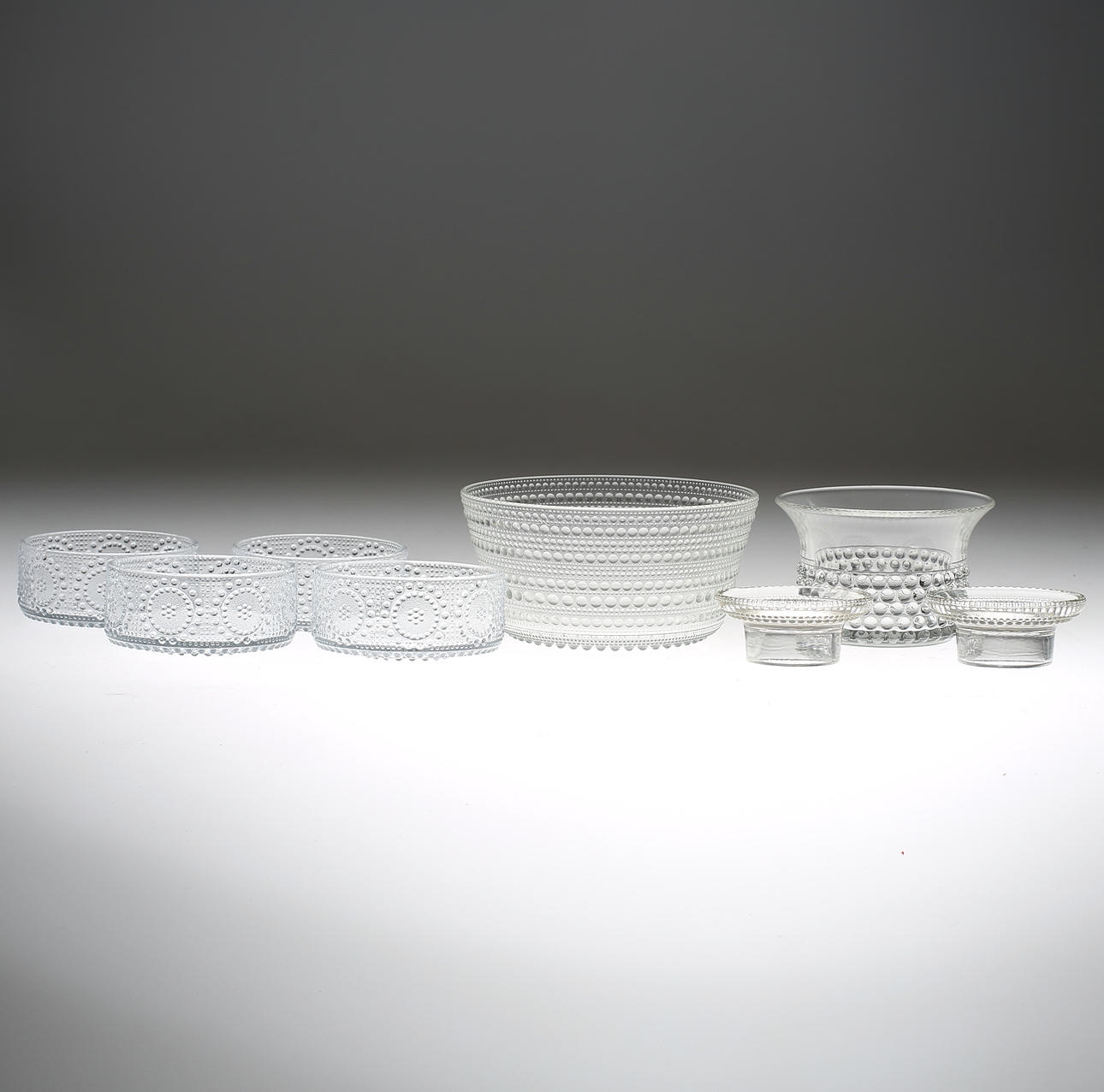 GLASFÖREMÅL, 8 st, bl a IIttala, 1900-talets andra hälft.