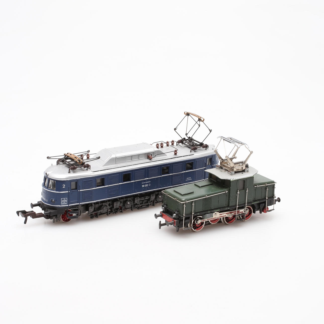 MODELLTÅG, lok, 2 st, E-Lok, Rivarossi, Italien samt Märklin, Tyskland.