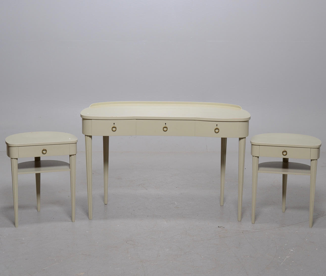 TOALETTBORD, NATTYGSBORD.