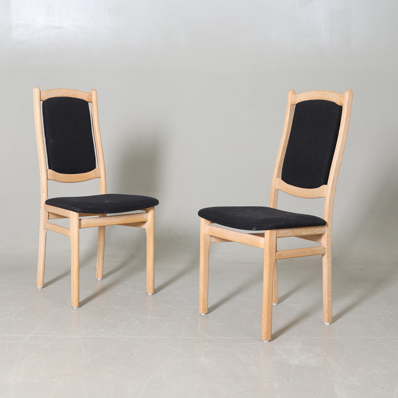 CHAIRS, a pair, beech, 20th century.