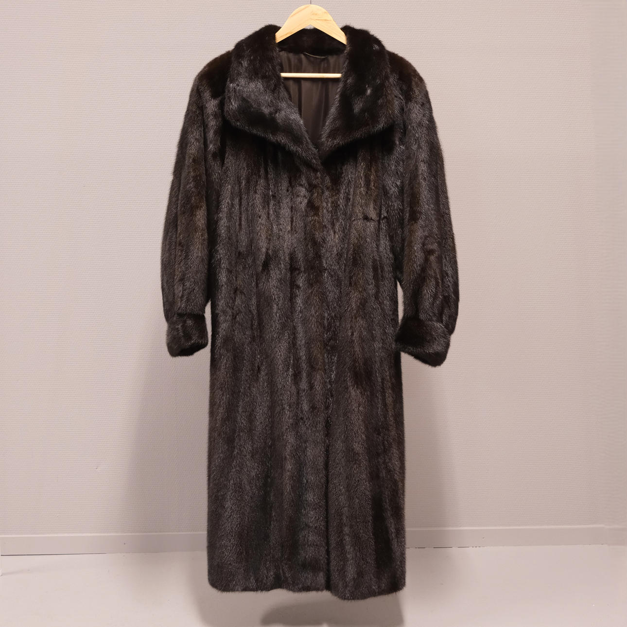 FUR COAT, SAGA MINK.