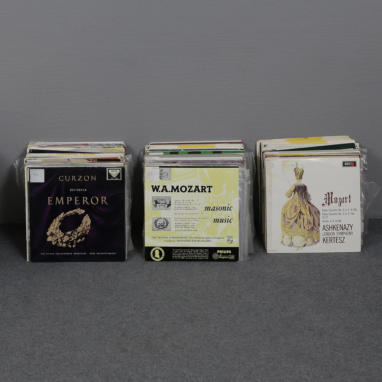 OVER 135 LP RECORDS, CLASSICAL MUSIC.