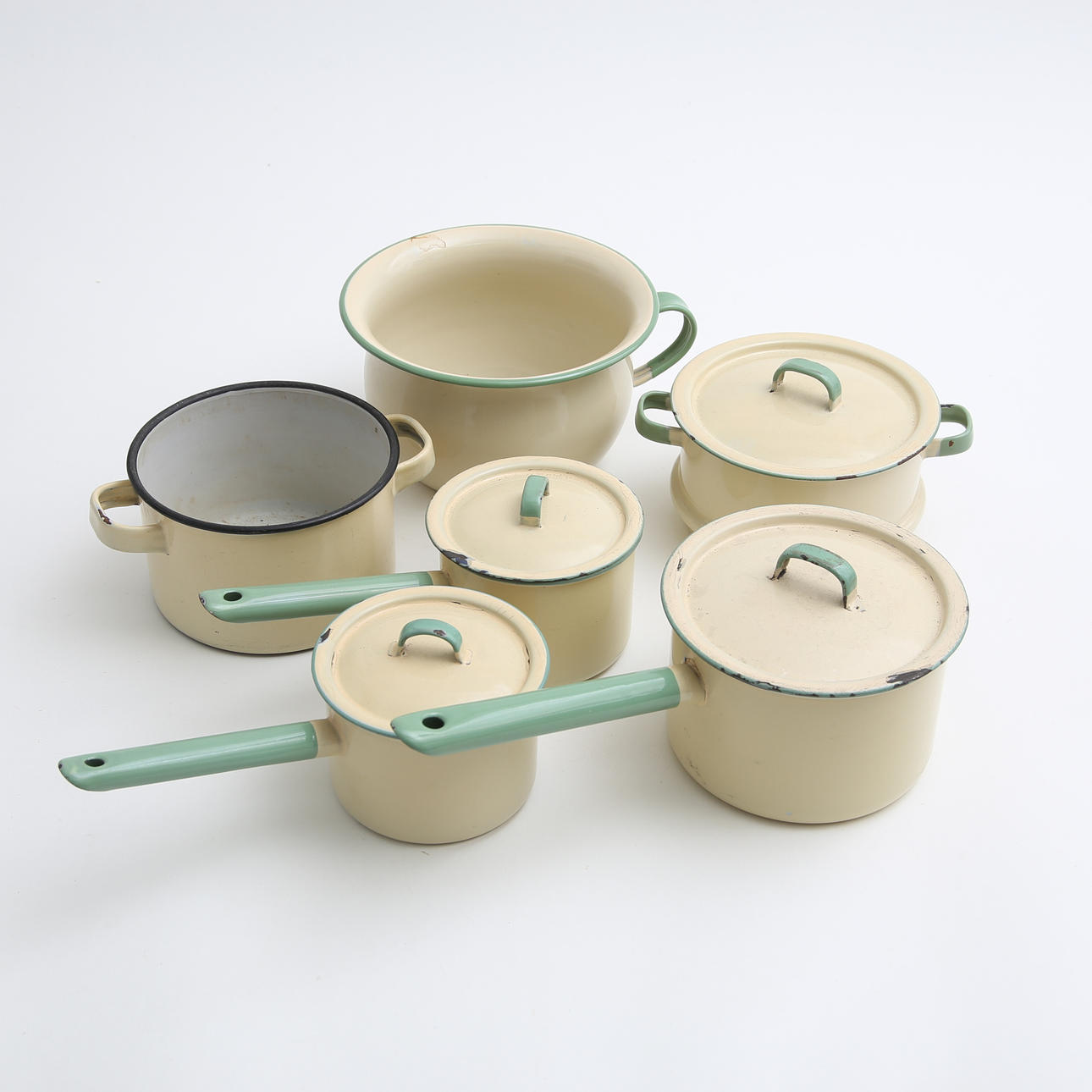 ENAMEL OBJECTS, 5 pcs, Kockums.