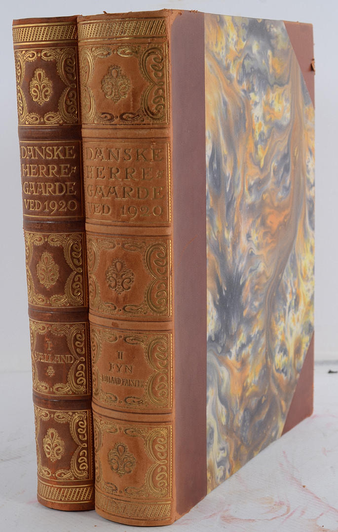 BOK. Danske Herregaarde ved 1920. Bind I-II.