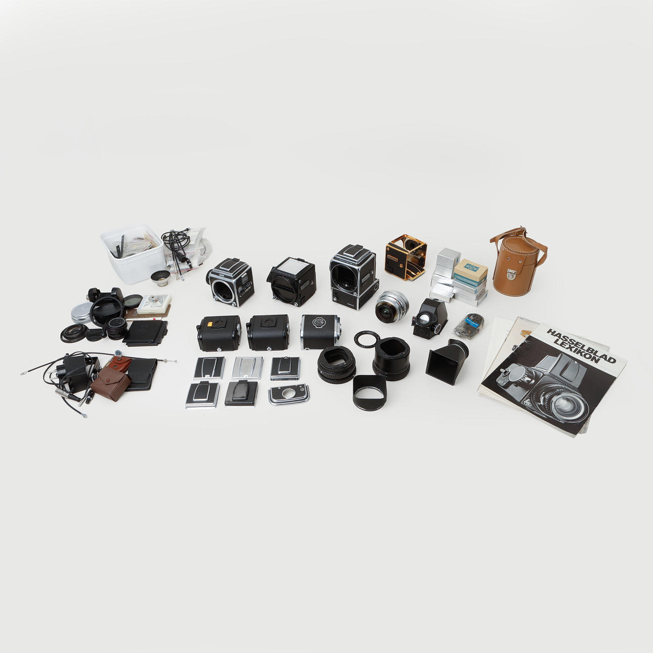 HASSELBLAD, kamerahus och tillbehör.