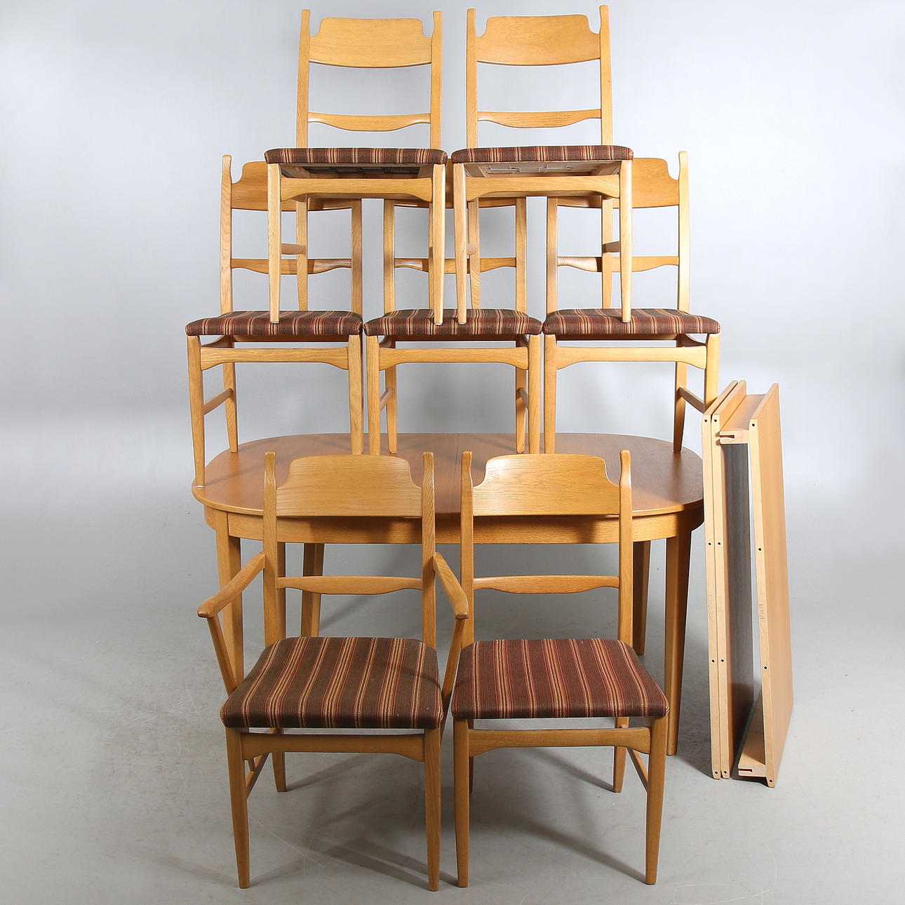 CARL MALMSTEN. MATSALSMÖBEL, 11 delar, ek, "Calmare Nyckel", Åfors Möbelfabrik.