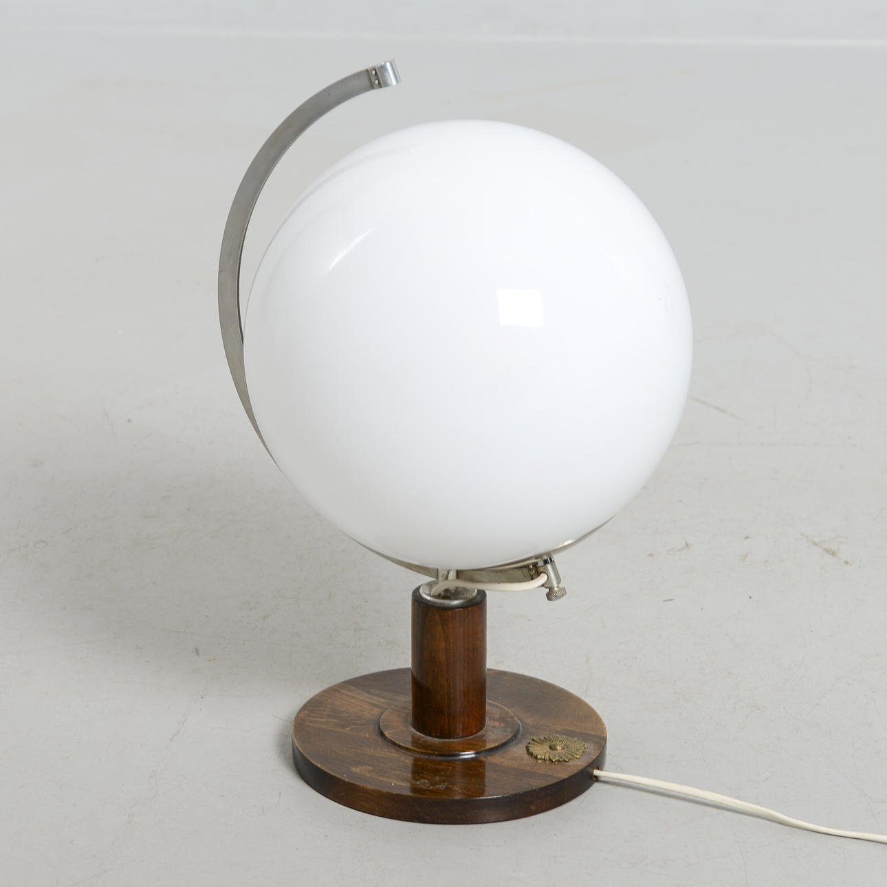 TABLE LAMP.
