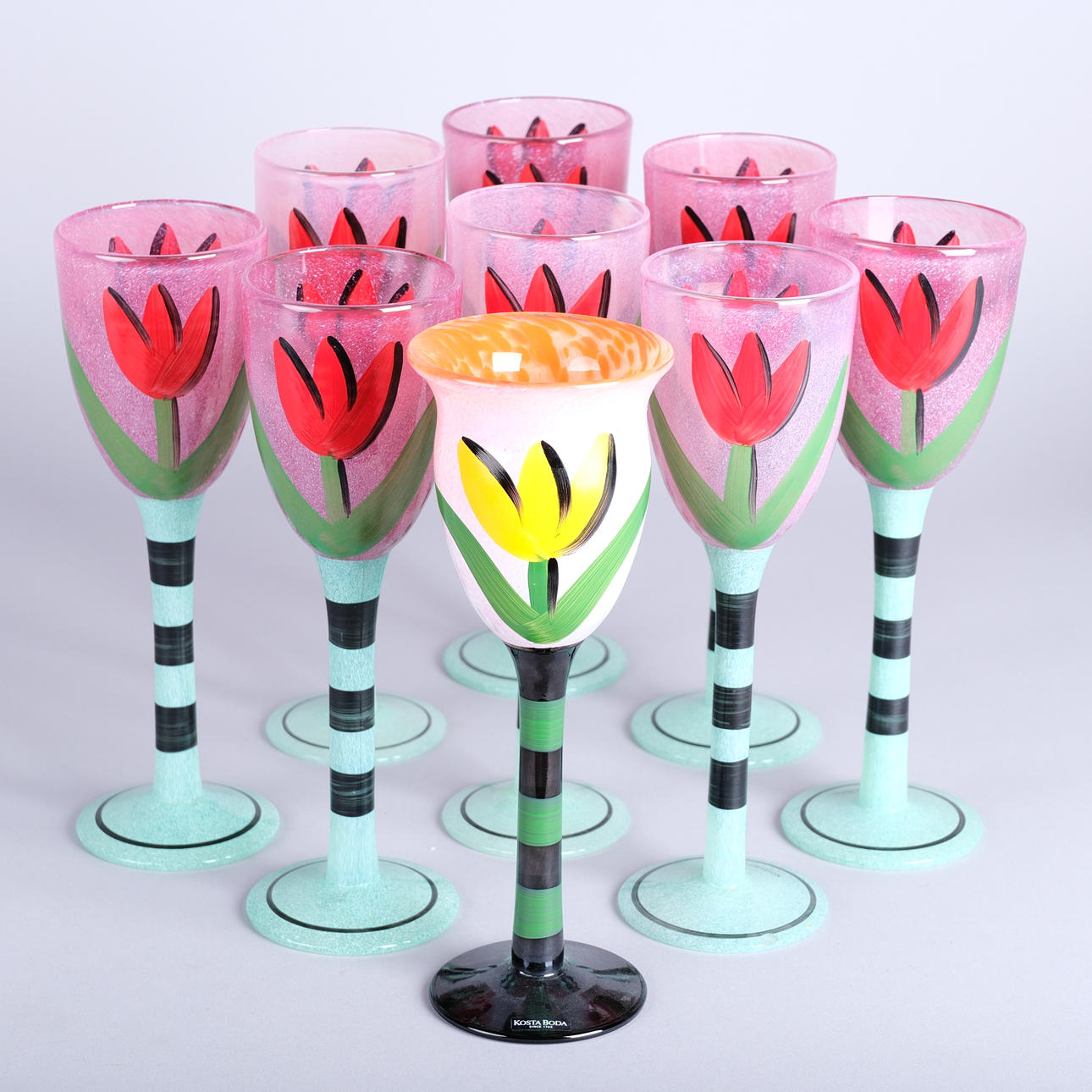 ULRICA HYDMAN-VALLIEN. pokalglas, 9 st, "Tulipa", Kosta Boda.
