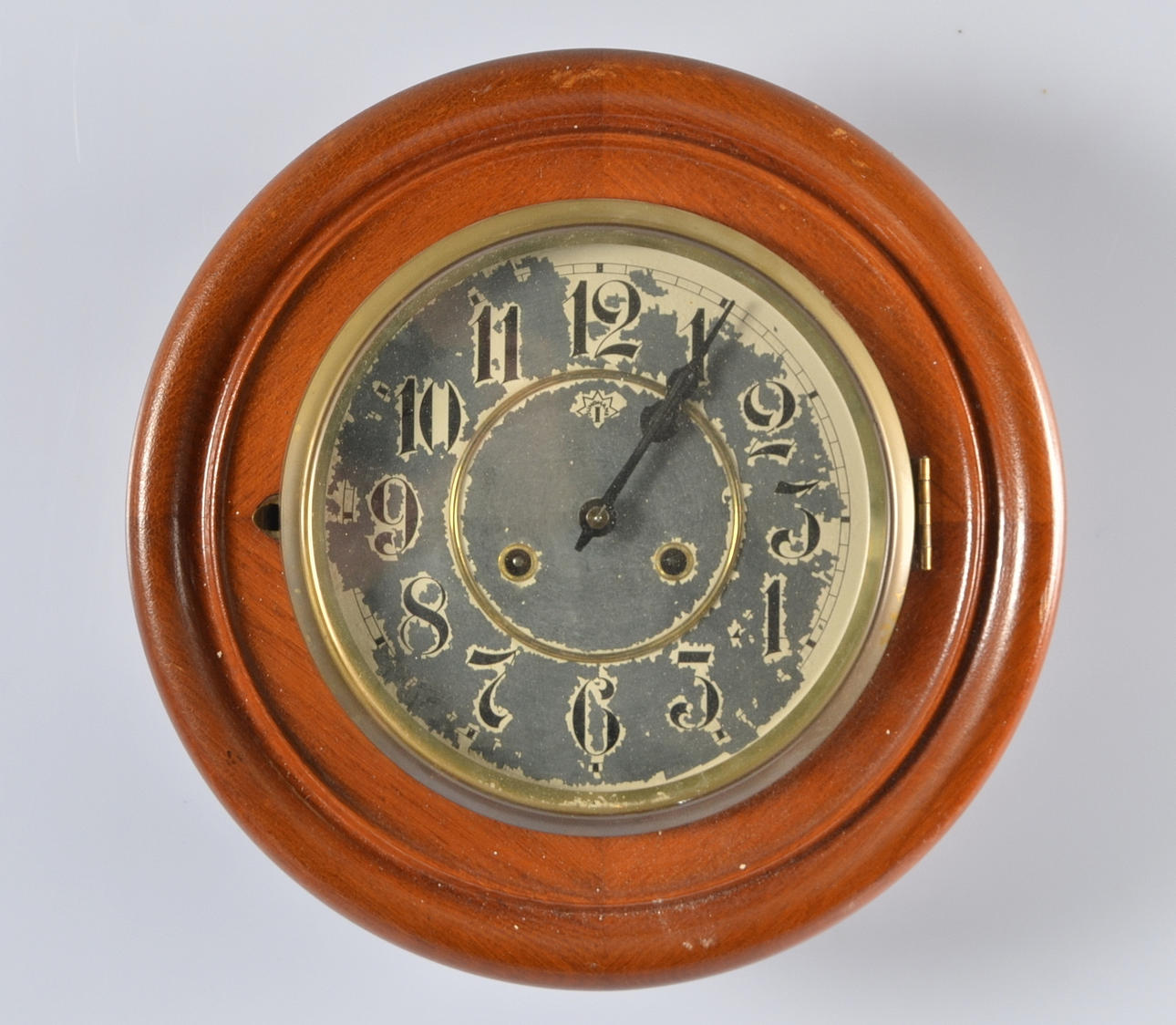 VÄGGUR, Junghans, 1900-tal.