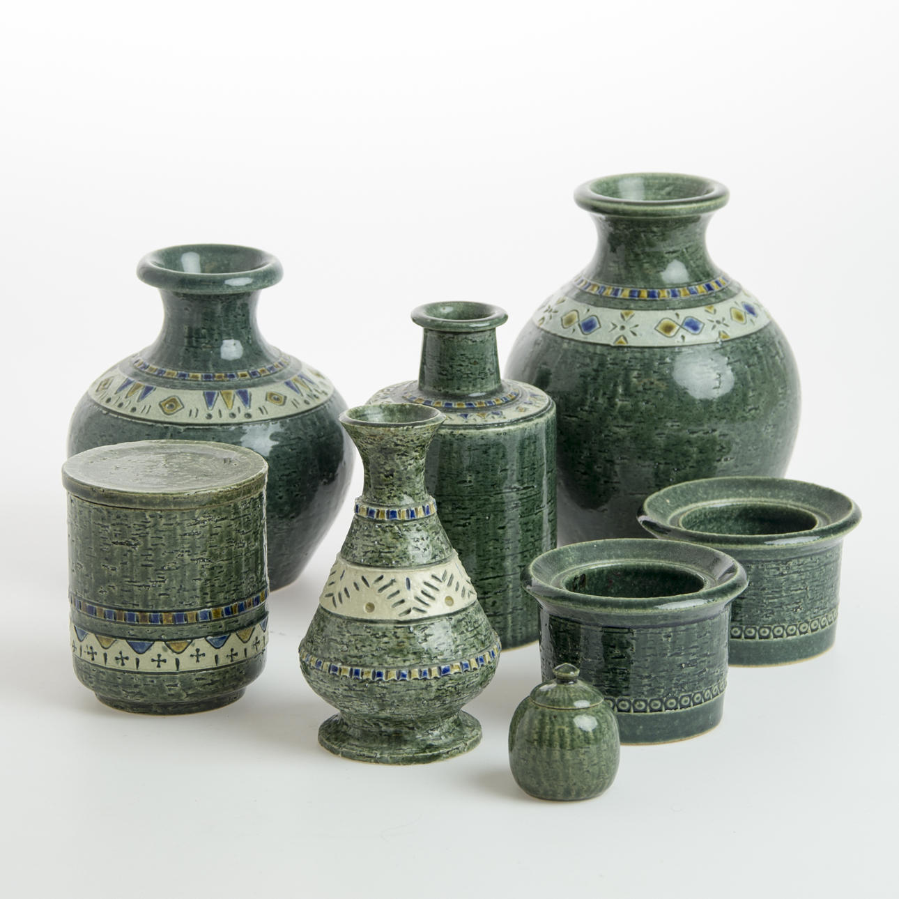 VASER, LJUSSTAKAR M.M., 8 delar, keramik, Yngve Blixt, Höganäs.