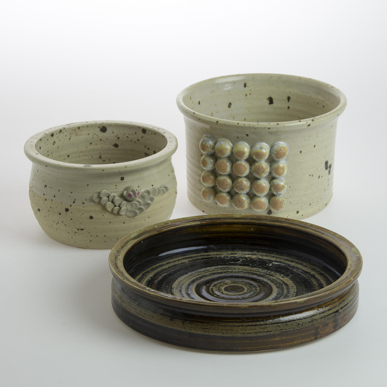 SKÅLAR SAMT FAT, 3 delar, keramik, Brita Mellander-Jungermann.