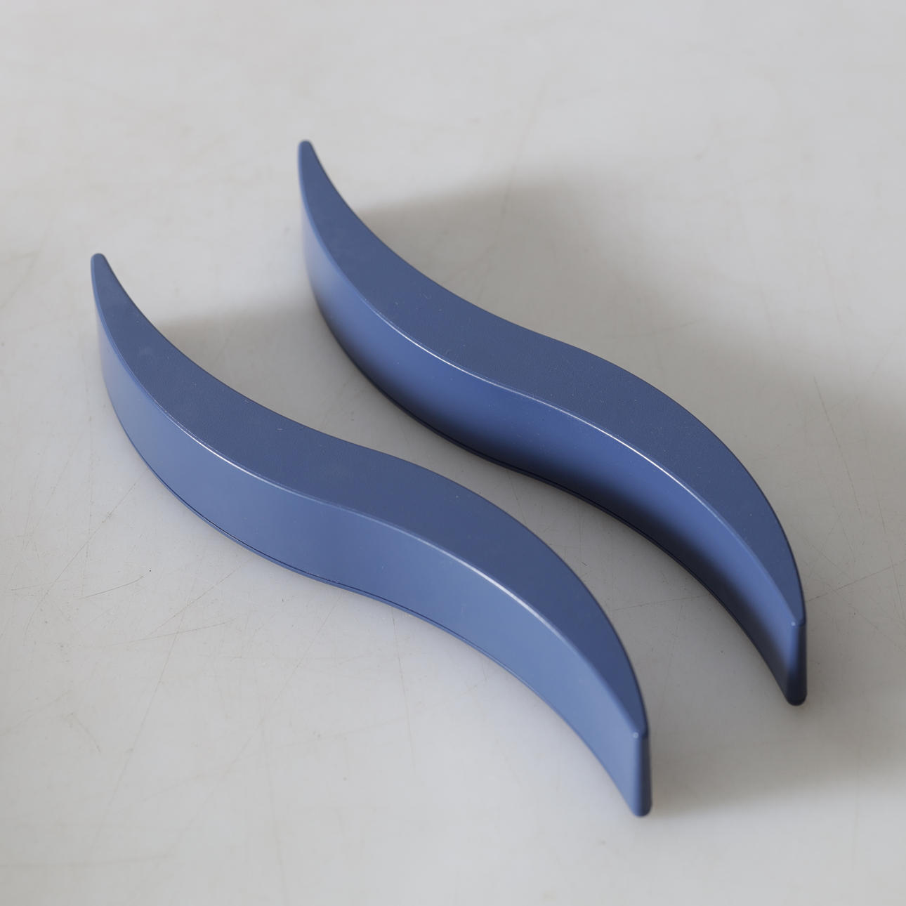 HELLE DAMKJAER. Grytunderlägg, 2. delar, "Trivet", Royal Copenhagen, samtida.