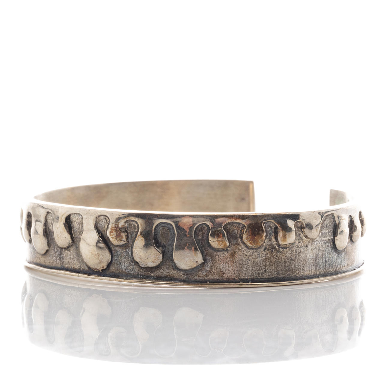 BANGLE, Sterling silver.
