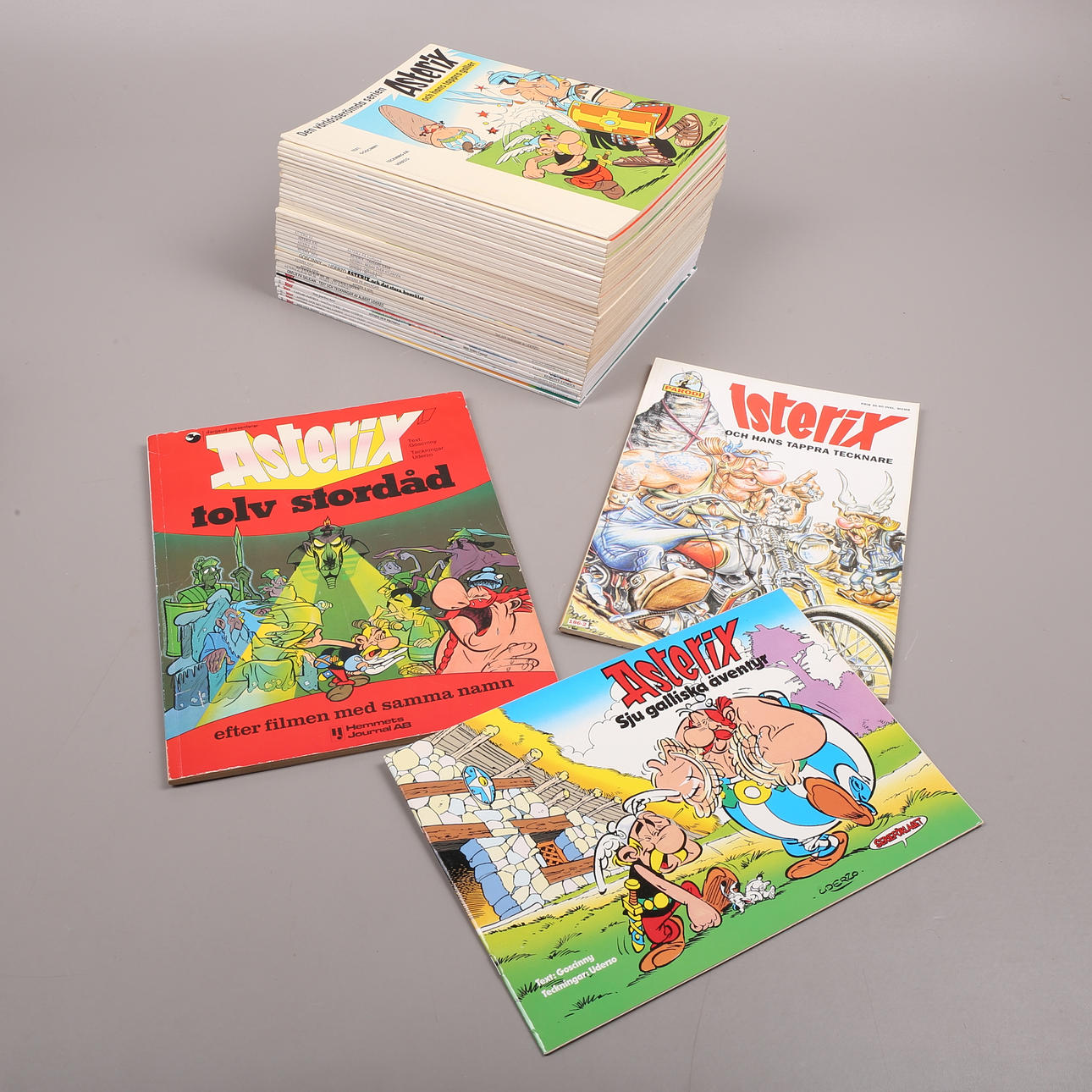 ASTERIX, 40 comic albums.