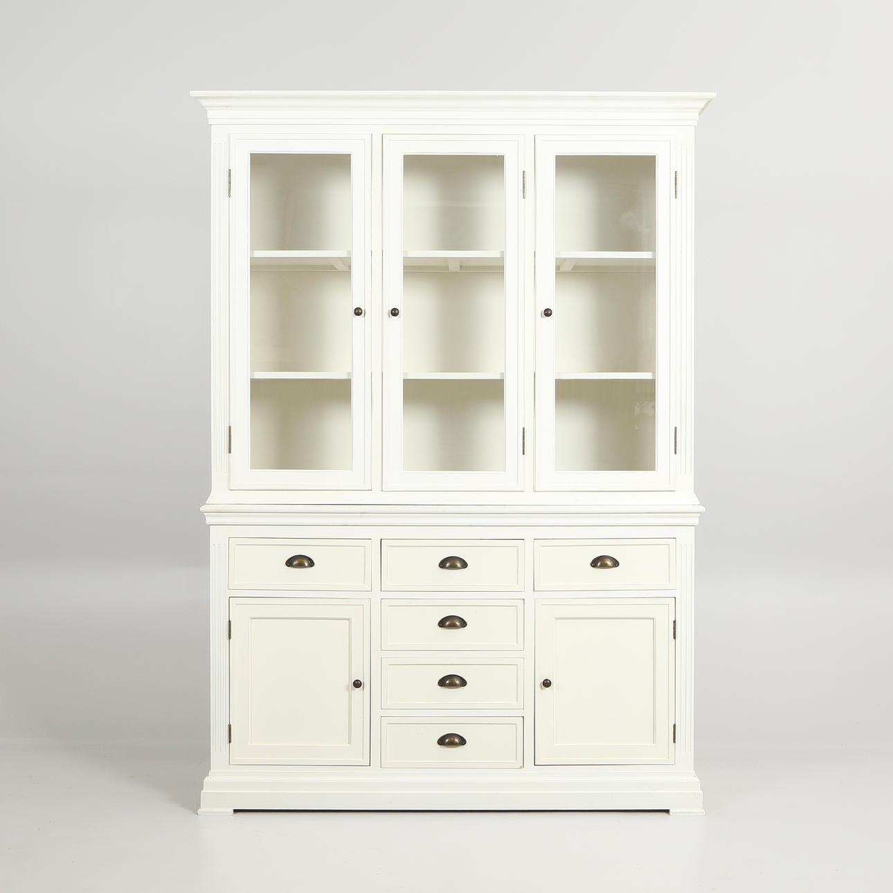 Cabinet shelving unit in white-lacquered MDF (2).