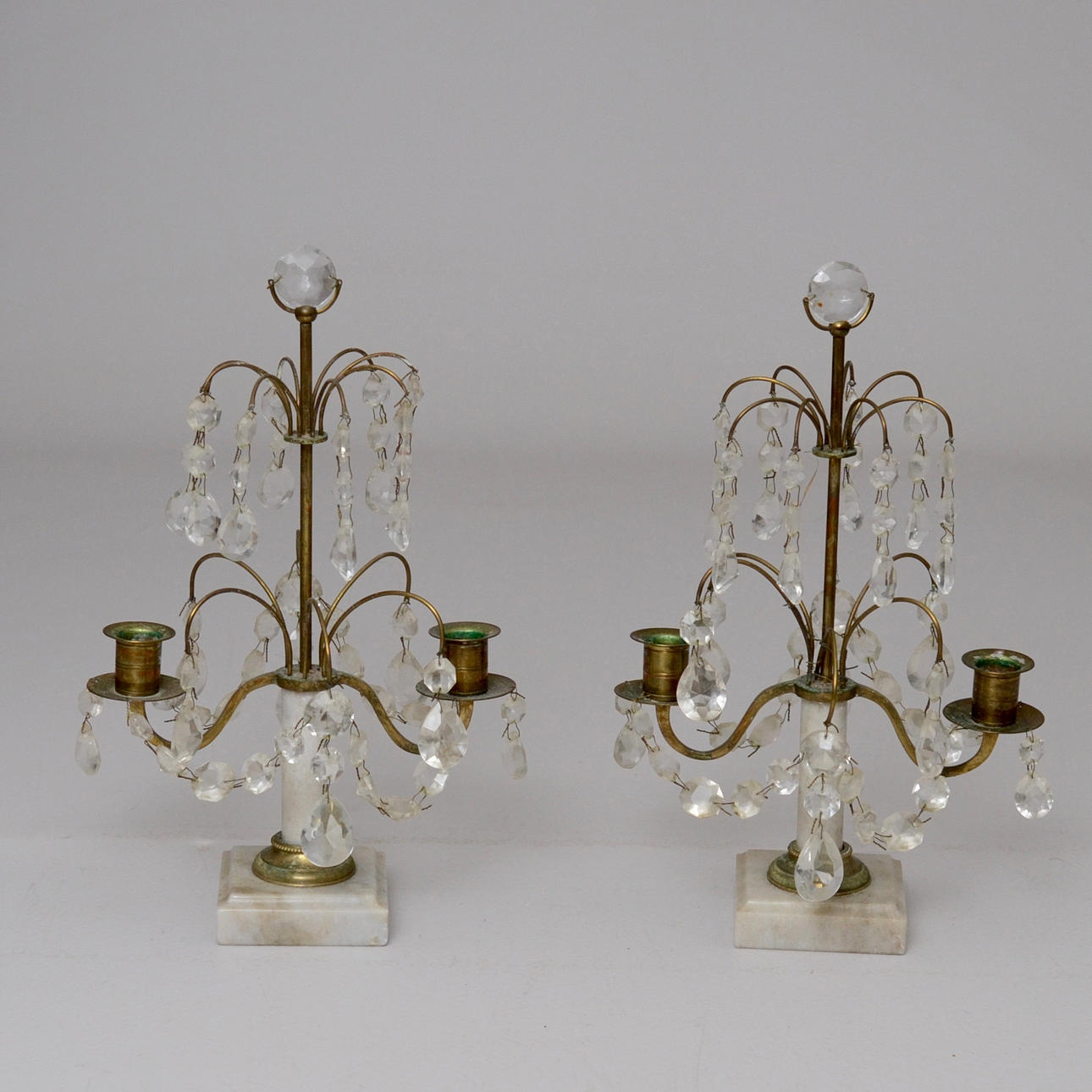 BORDSLYSTAR, ett par gustaviansk stil.