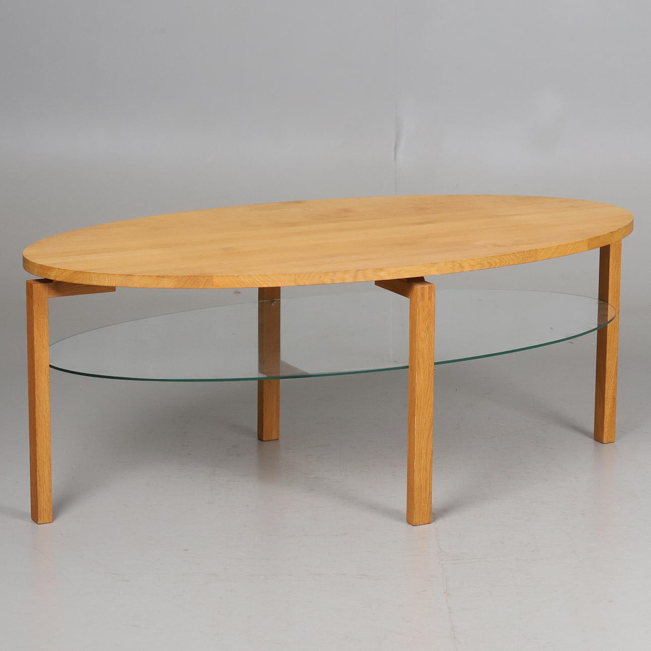 COFFEE TABLE. Solid oak with glass shelf underneath, "Sophie", branded Sundlings, contemporary.