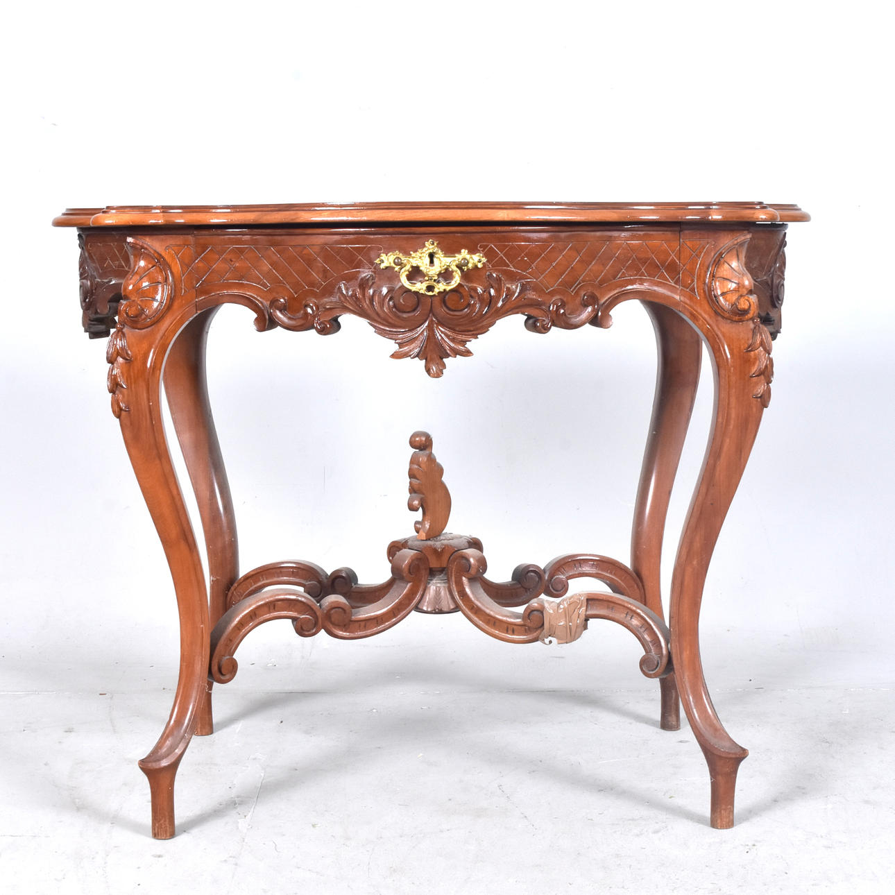 CONSOLE TABLE, walnut, Rococo style, late 19th century.