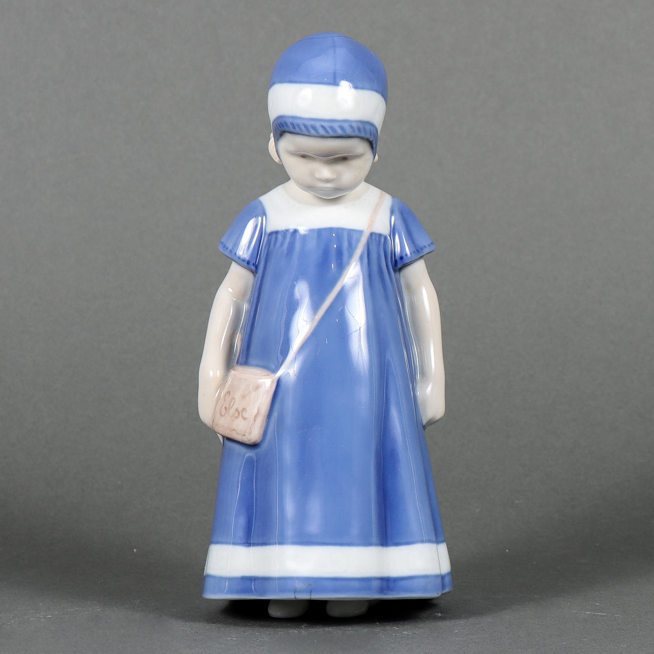 FIGURINE model "1574", Bing & Gröndahl, Denmark.