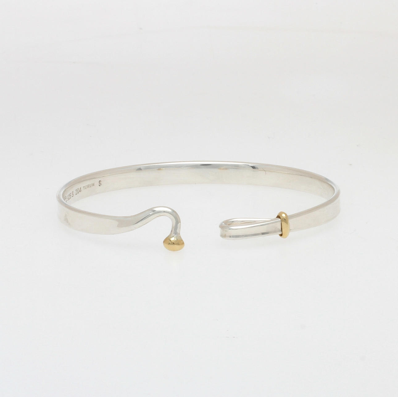 VIVIANNA TORUN BULÖW-HÜBE. ARMSMYCKE, silver och 18k guld, för Georg Jensen Danmark.