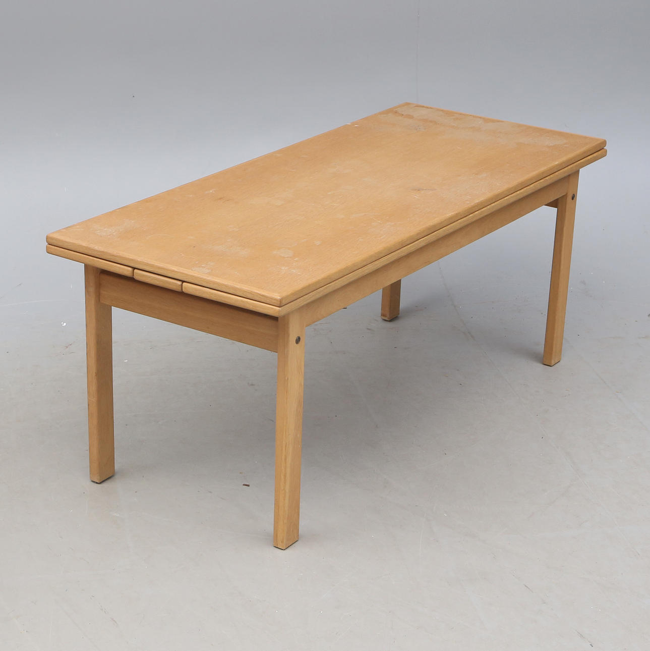 TABLE, with extension leaf.
