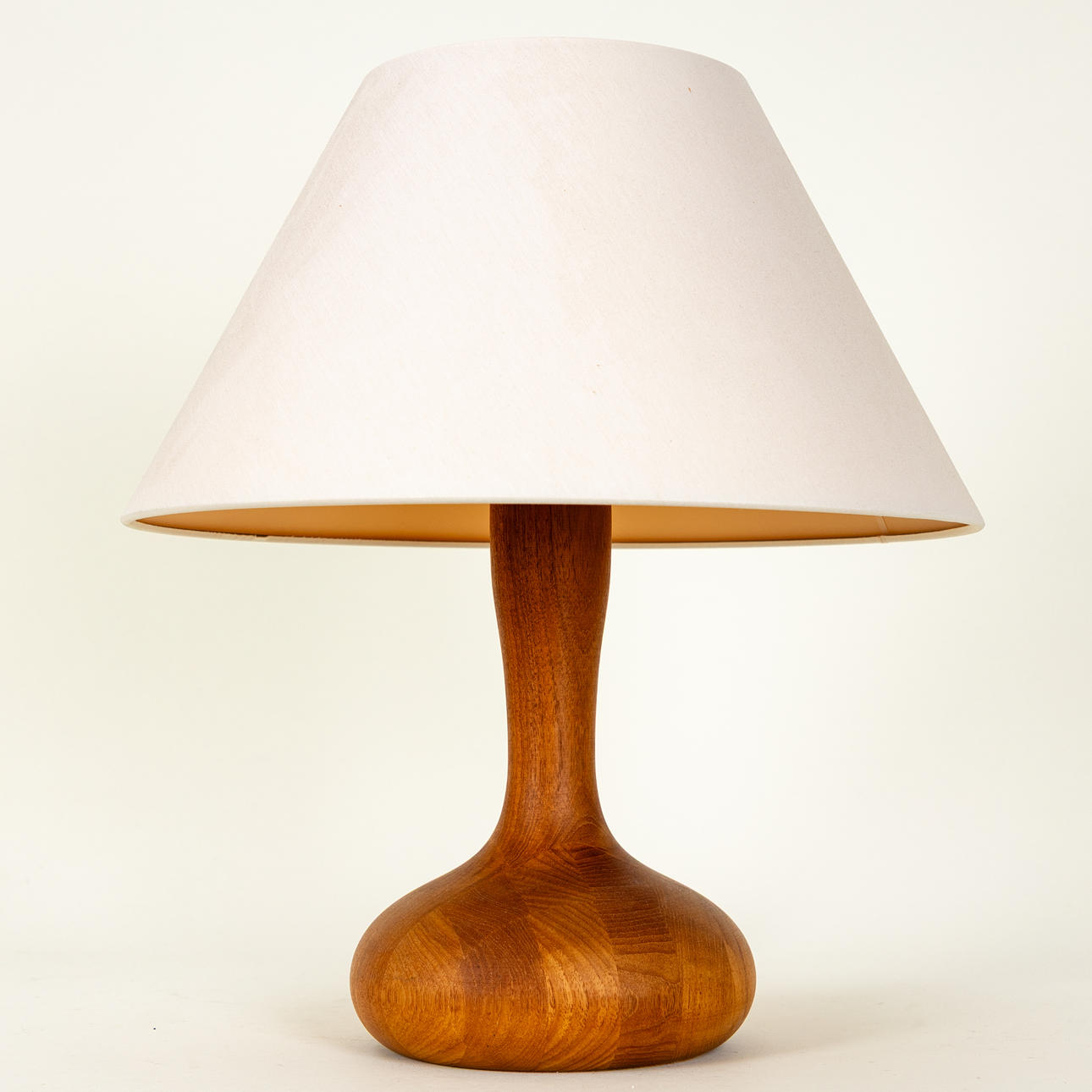 Domus, small table lamp in teak, Denmark.