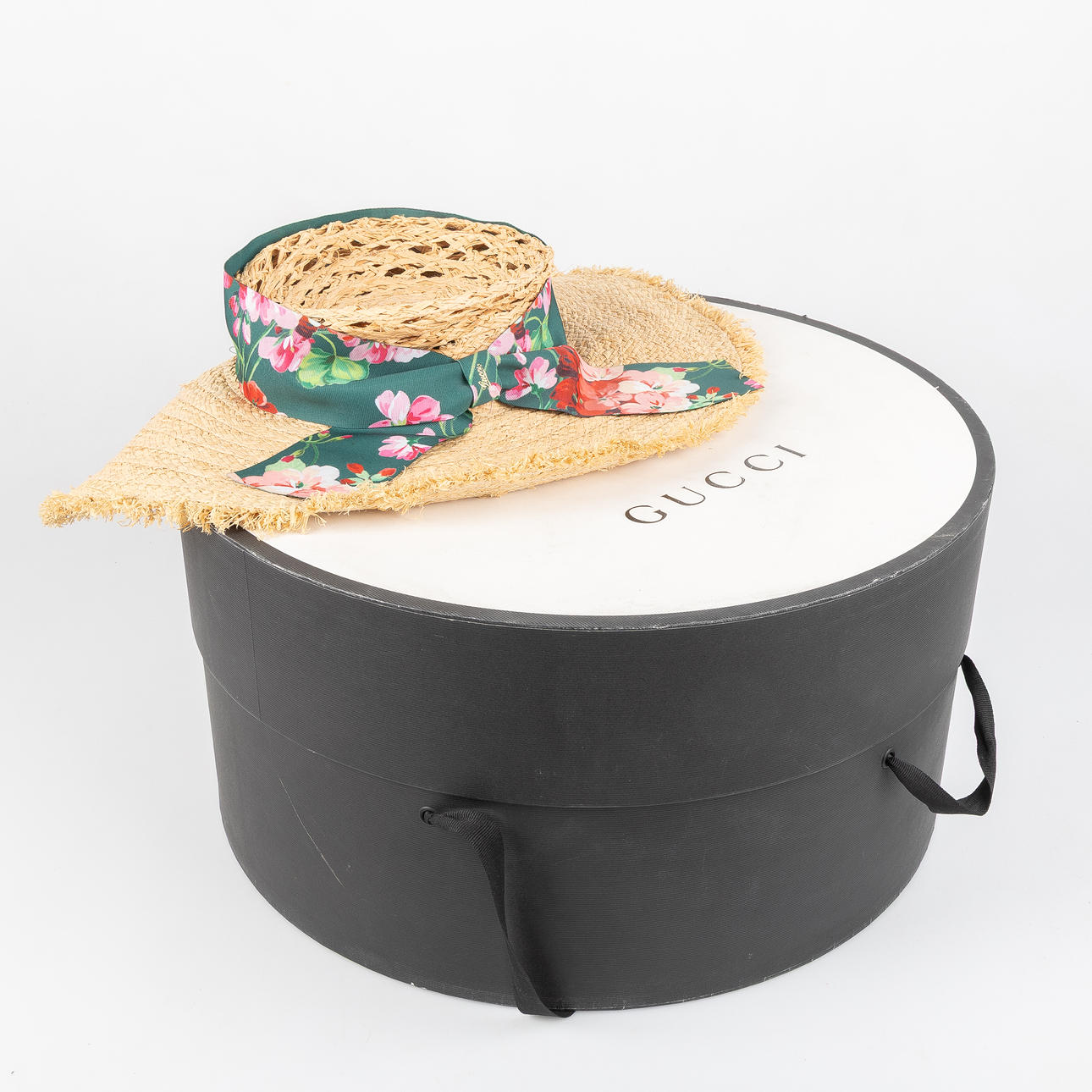 GUCCI, Hat with hat box.