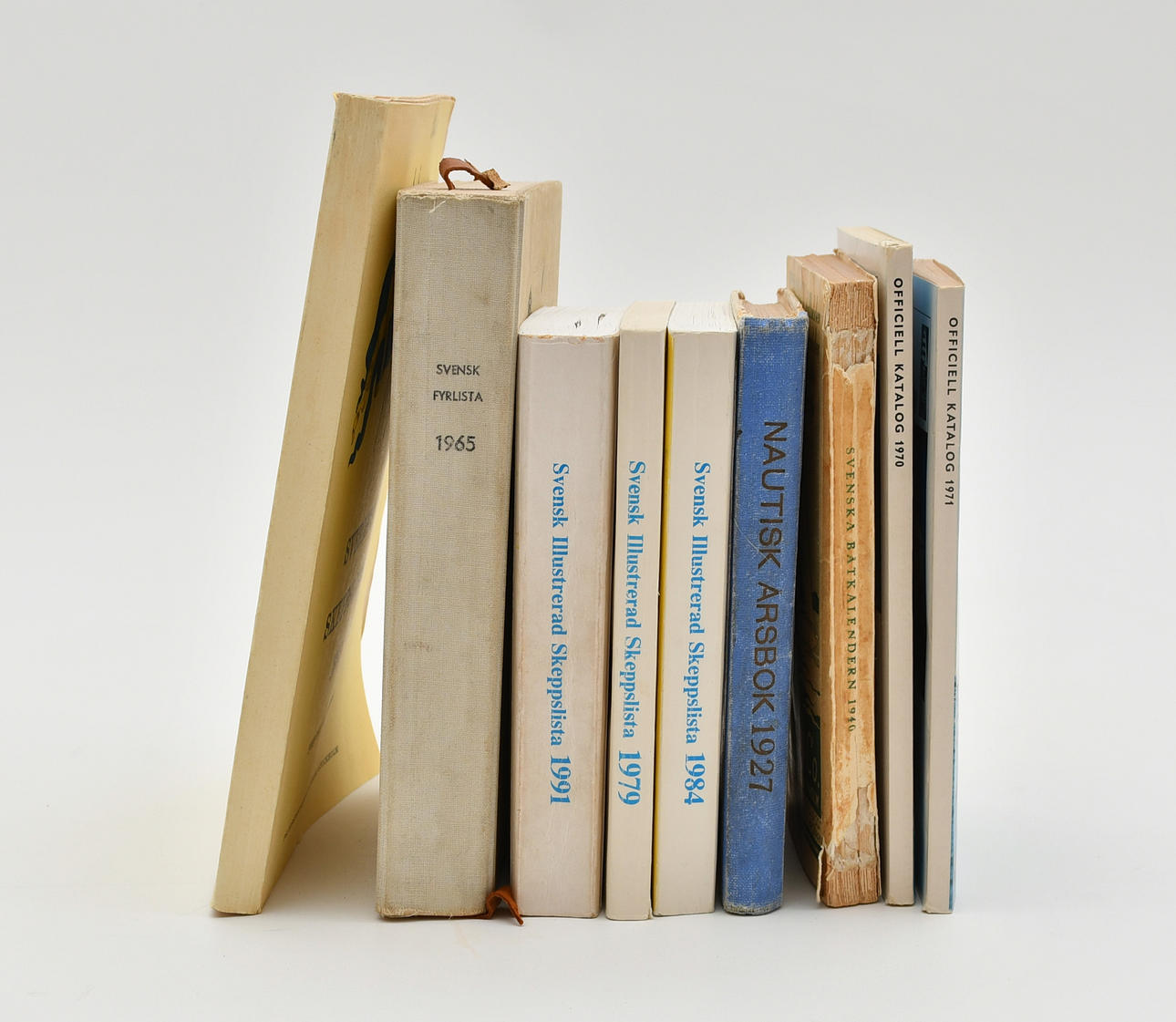 Nautical books. 9 volumes.