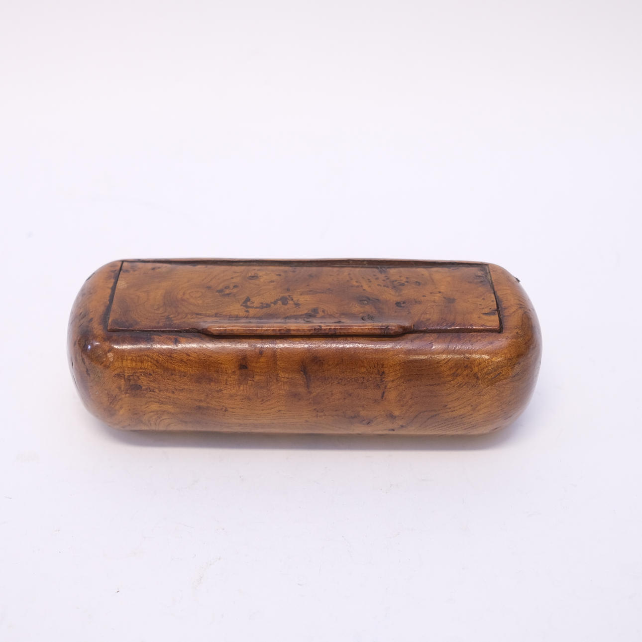 LARGE SNUFF BOX / TOBACCO BOX, 19TH CENTURY.