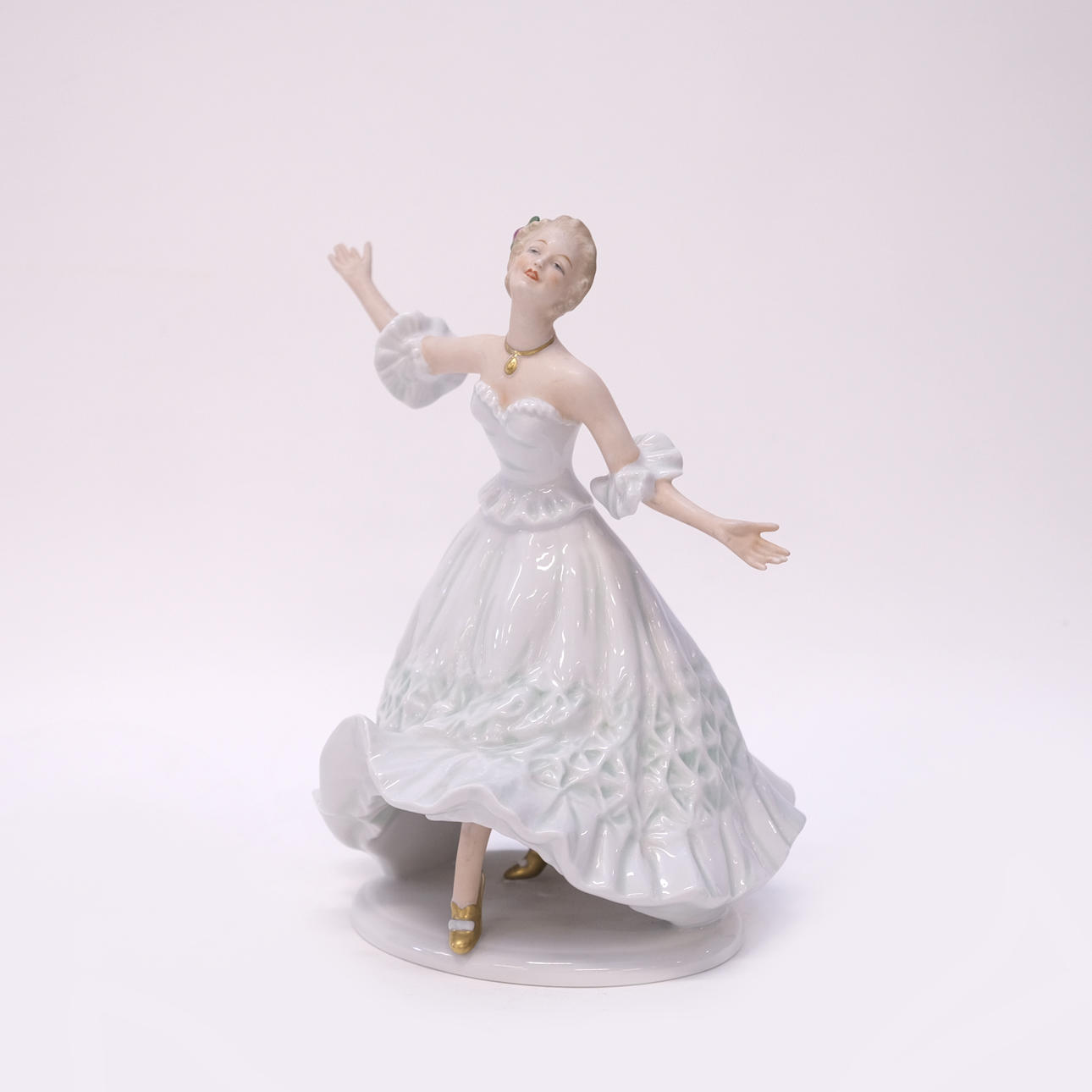 WALLENDORF FIGURINE.