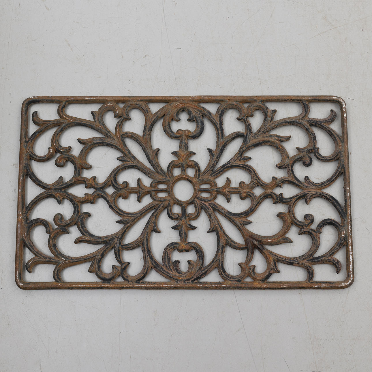 DOORMAT, cast iron.