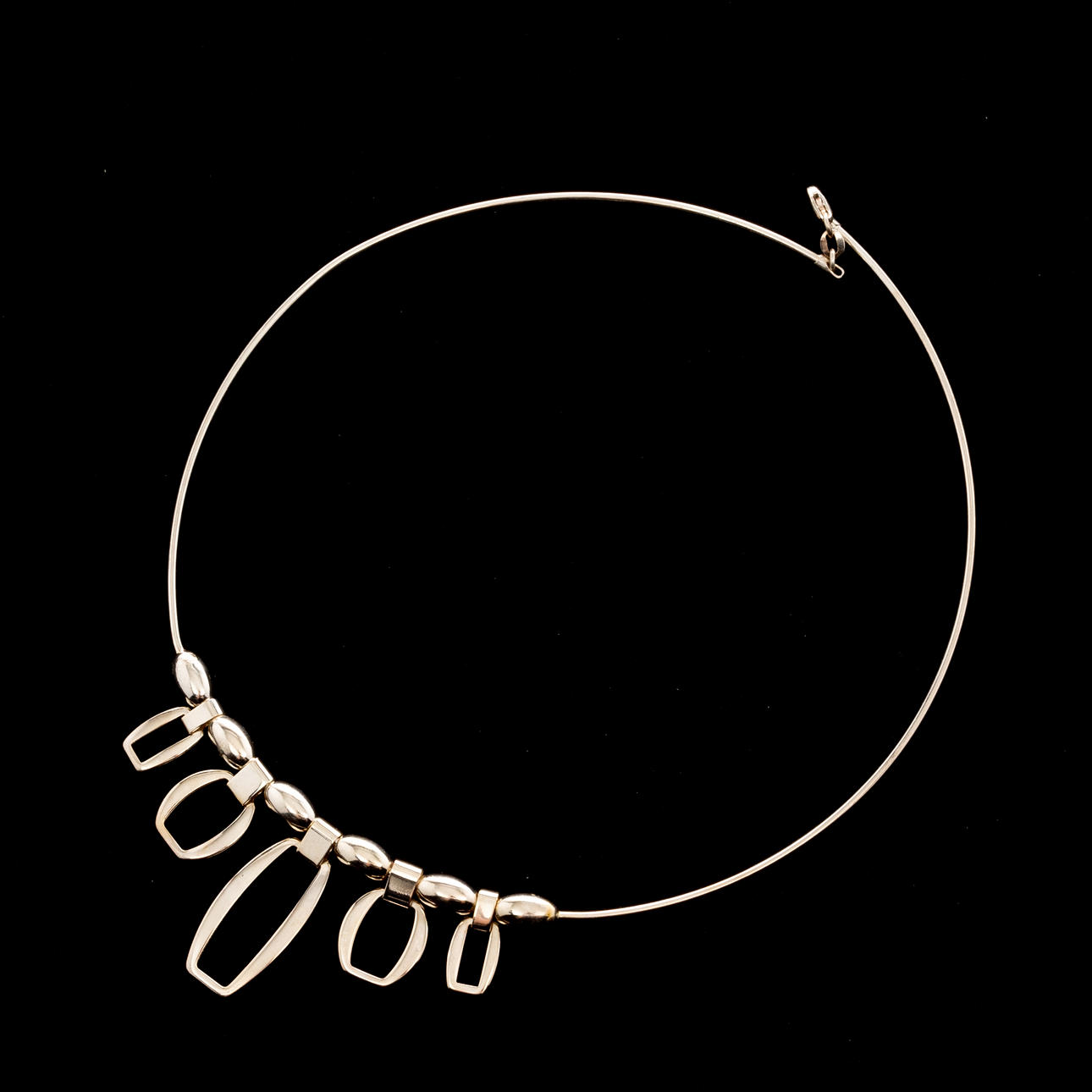 RIGID NECKLACE, Sterling Silver.