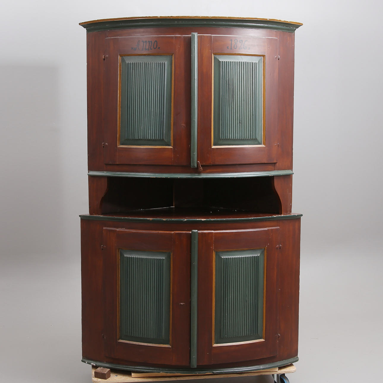 CORNER CABINET, Gustavian style, marked 1826.