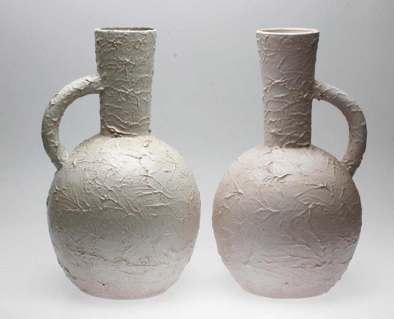 GOLVVASER, ett par, Keramik, Höganäs.